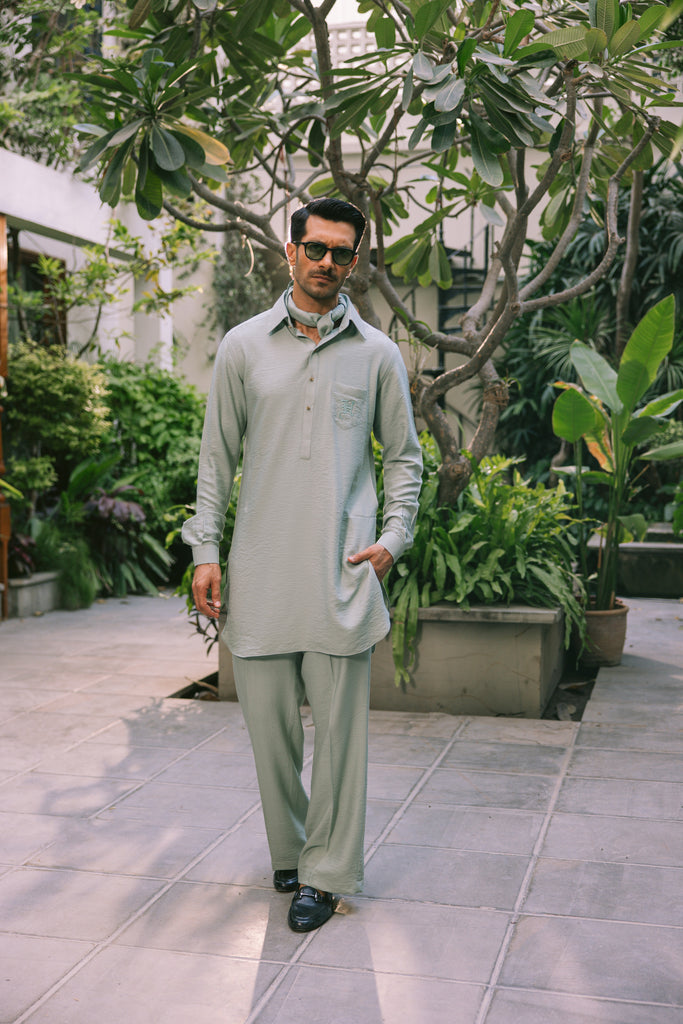 Mint Green Embroidered Linen Kurta Pajama (2-Piece) - Image 1