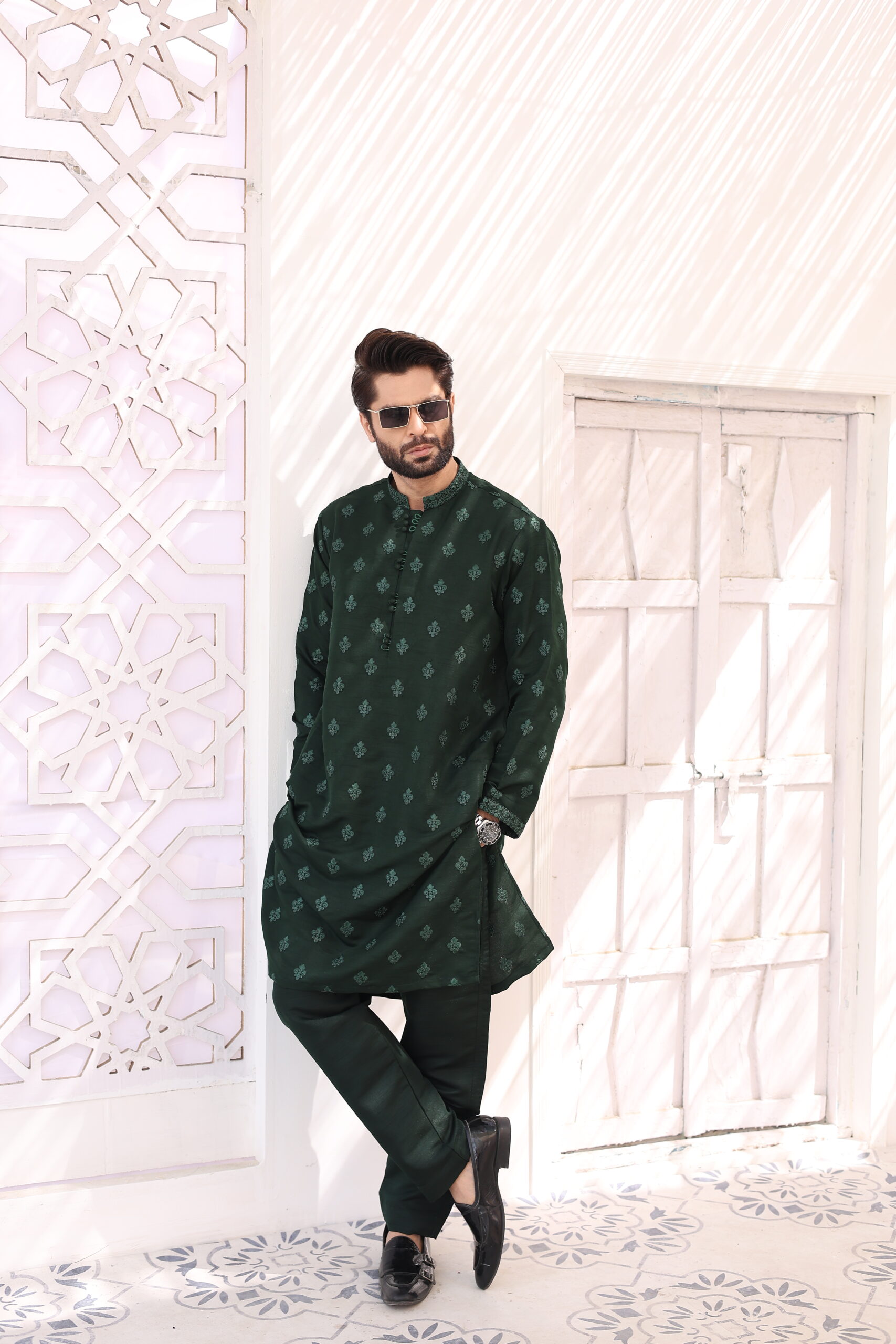 Deep Green Handworked Raw Silk Kurta Pajama (2-Piece) - Image 2