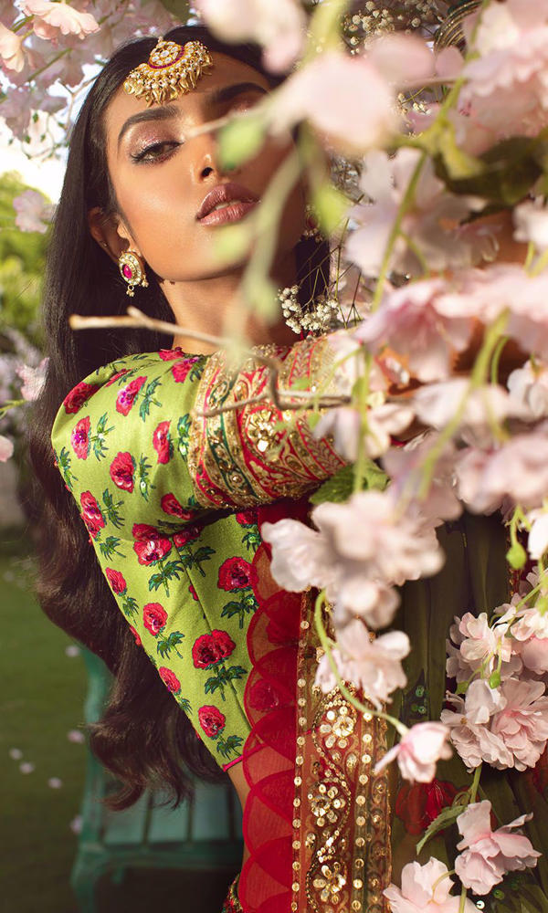 Vibrant Green Floral Silk-Blend Lehenga (3-Piece) - Image 7