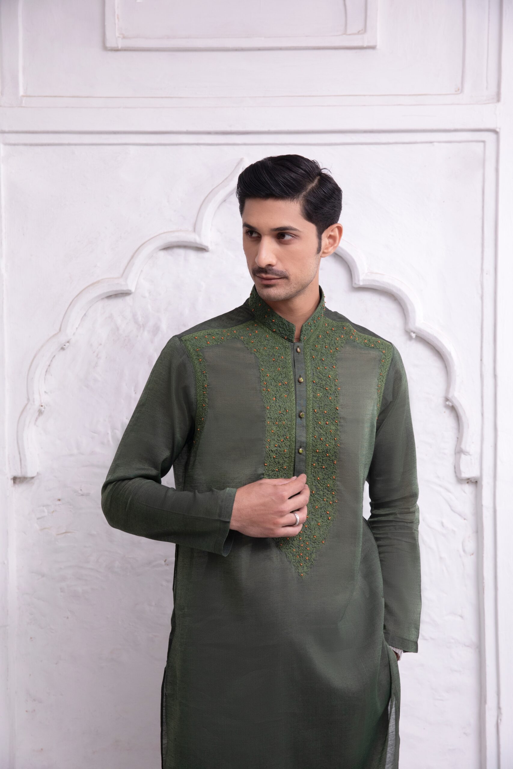 Deep Green Embroidered Cotton-Silk Kurta (2-Piece) - Image 3