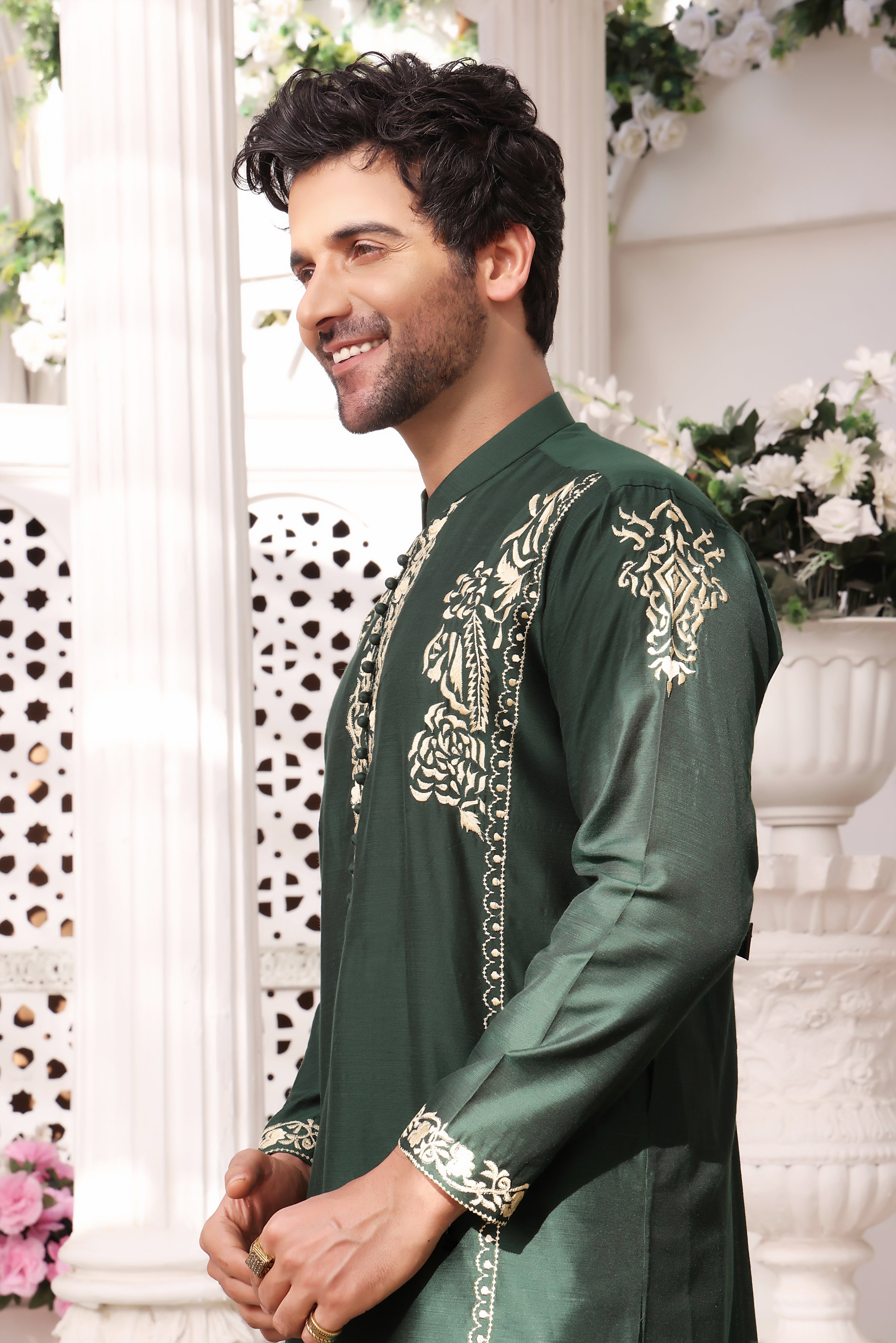 Deep Green Gold Embroidered Cotton Silk Kurta Pajama (2-Piece) - Image 2