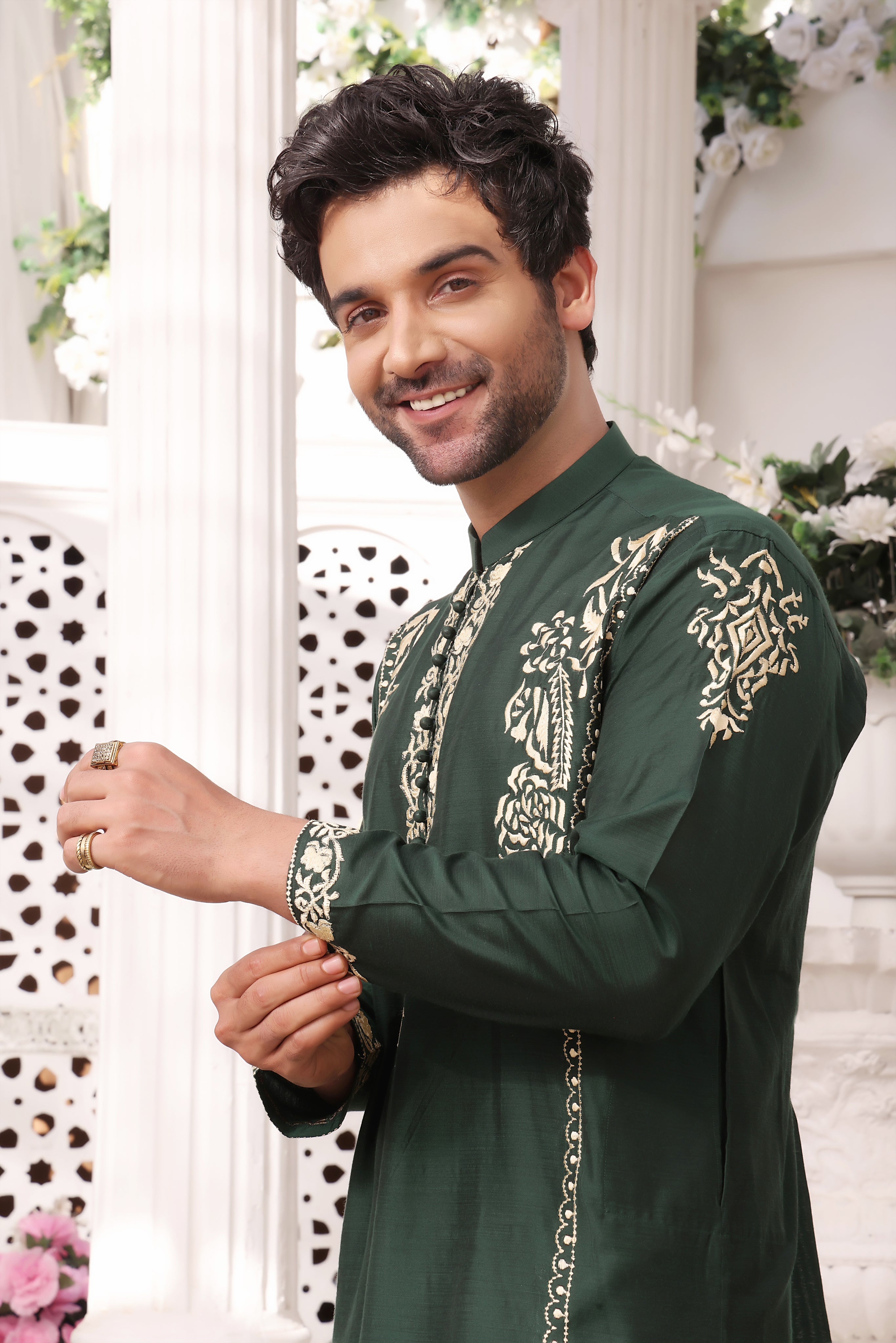 Deep Green Gold Embroidered Cotton Silk Kurta Pajama (2-Piece) - Image 3