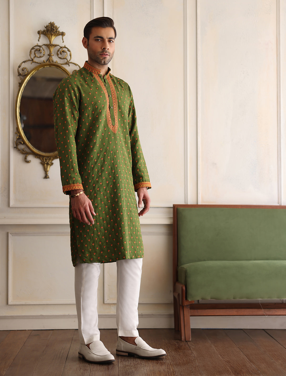 Green Embroidered Cotton-Silk Kurta (2-Piece) - Image 2