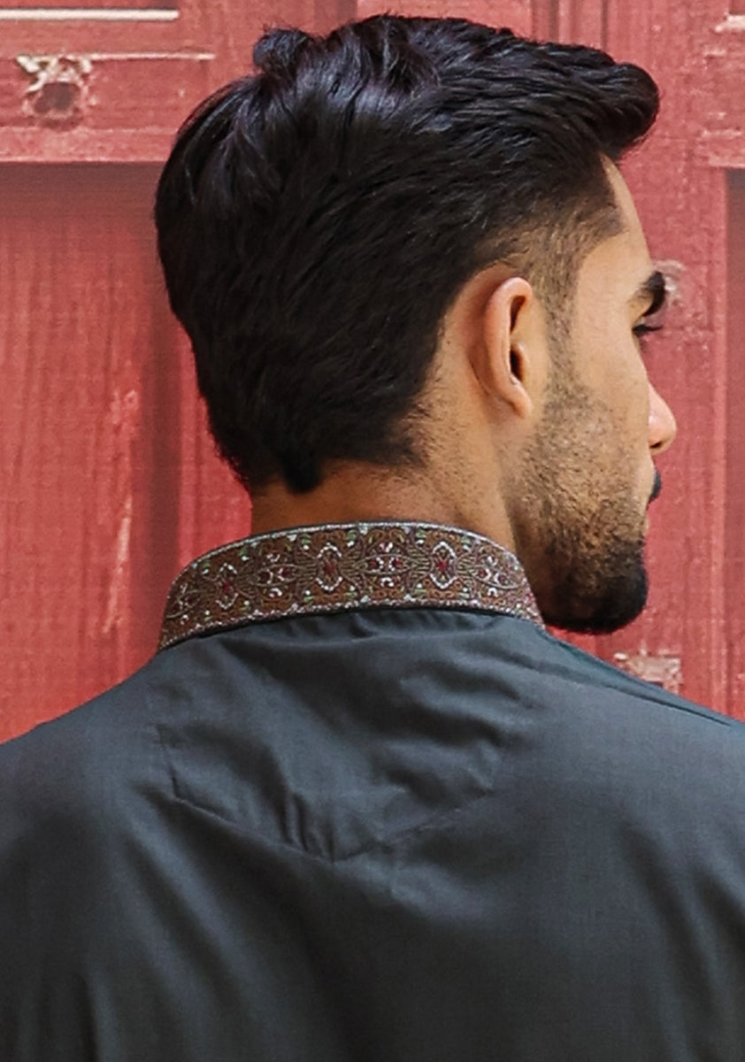 Scarab Green Embroidered Poly Viscose Kurta (2-Piece) - Image 4