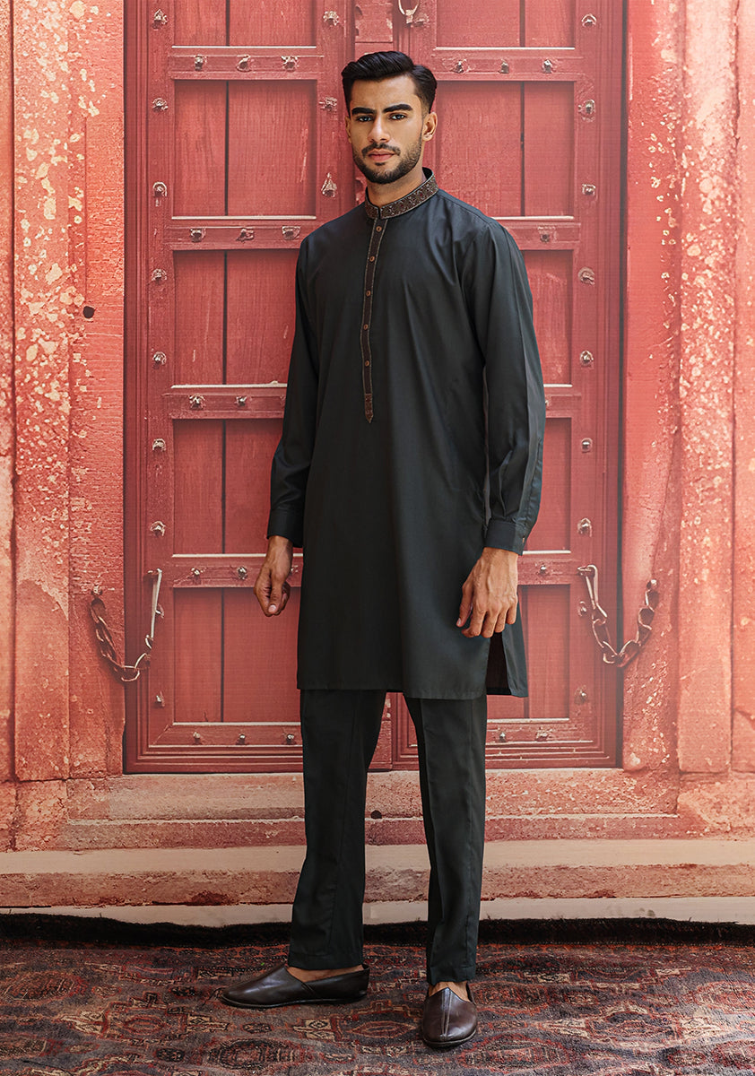 Scarab Green Embroidered Poly Viscose Kurta (2-Piece) - Image 5