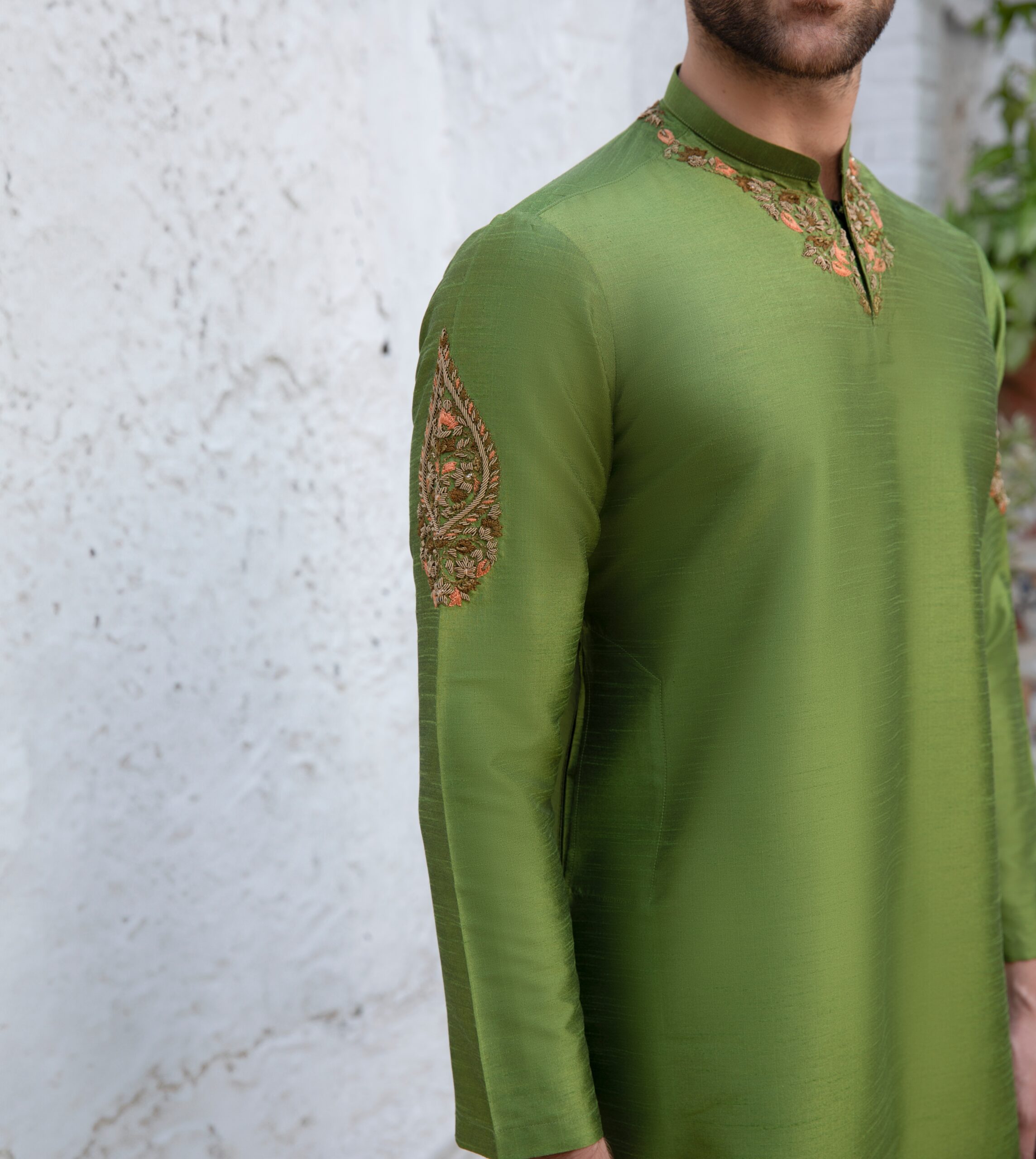 Green Embroidered Raw Silk Kurta (2-Piece) - Image 8