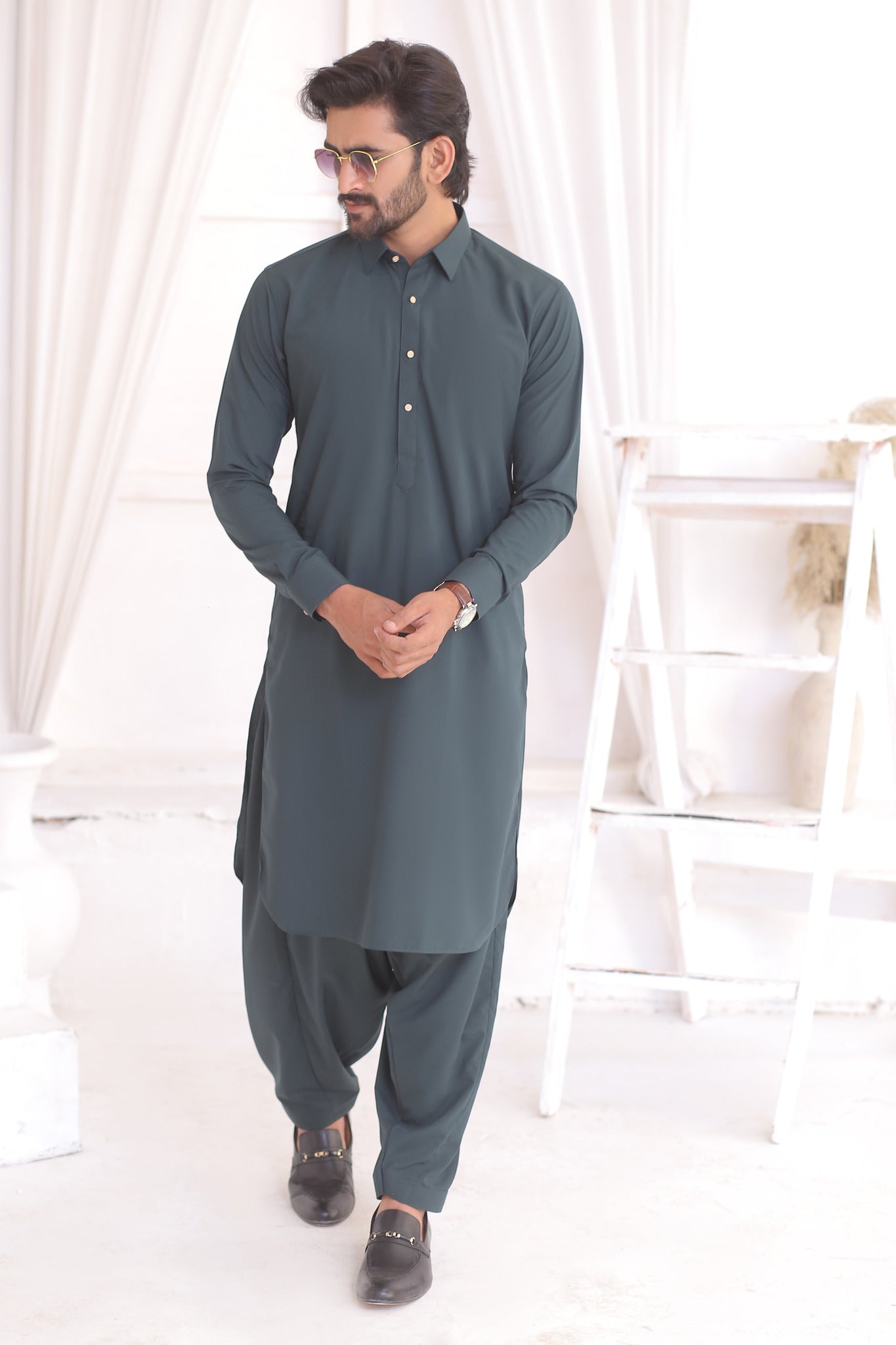 Deep Green Plain Cotton-Polyester Shalwar Kameez (2-Piece) - Image 3