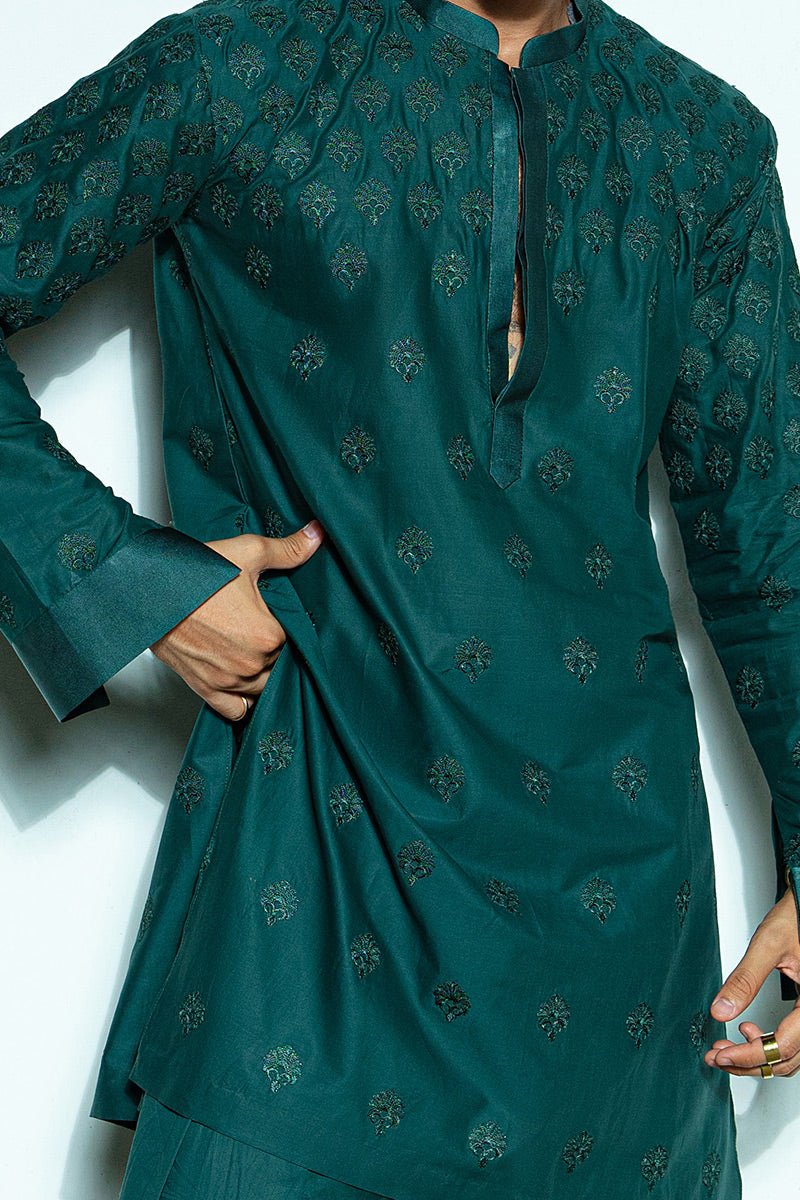 Tropical Green Self-Embroidered Cotton Kurta Shalwar (2-Piece) - Image 3