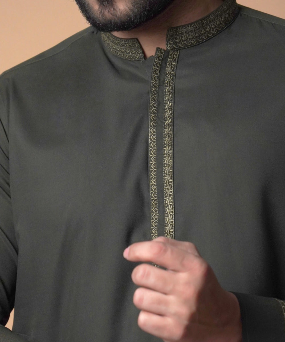 Deep Green Embroidered Soft Cotton Shalwar Kameez (2-Piece) - Image 6