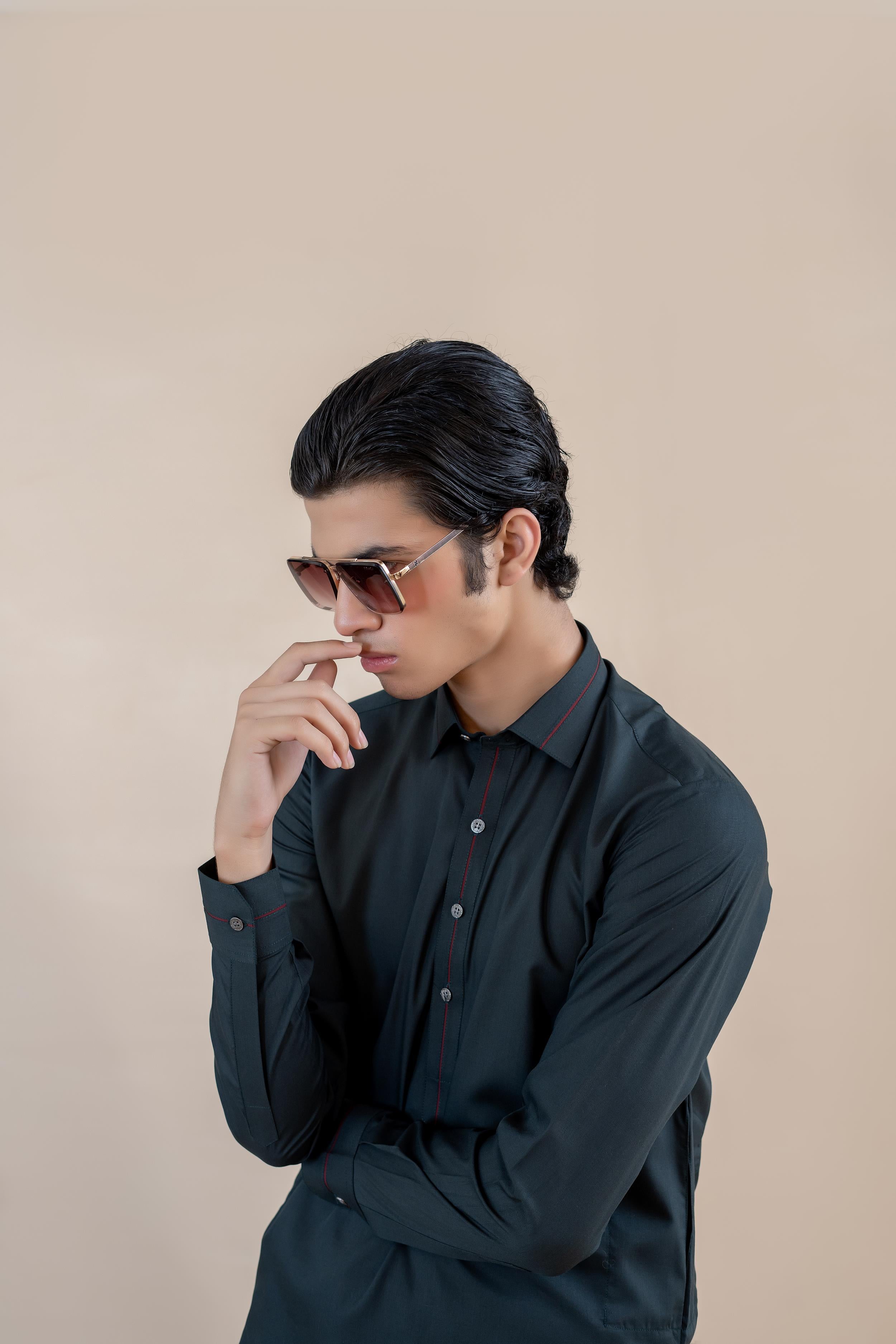 Deep Green Wash-and-Wear Shalwar Kameez (2-Piece) - Image 4