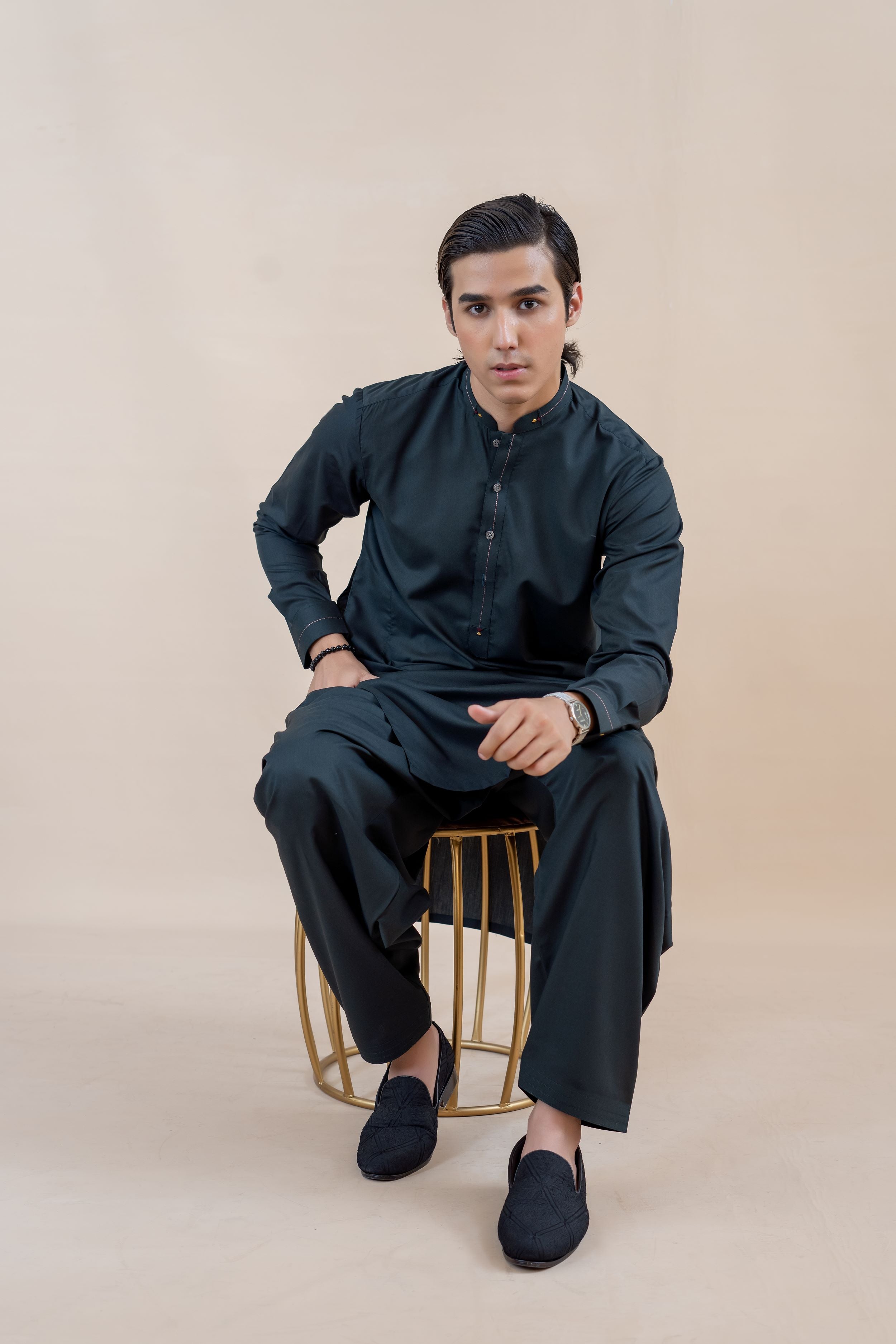 Deep Green Wash-and-Wear Shalwar Kameez (2-Piece) - Image 2