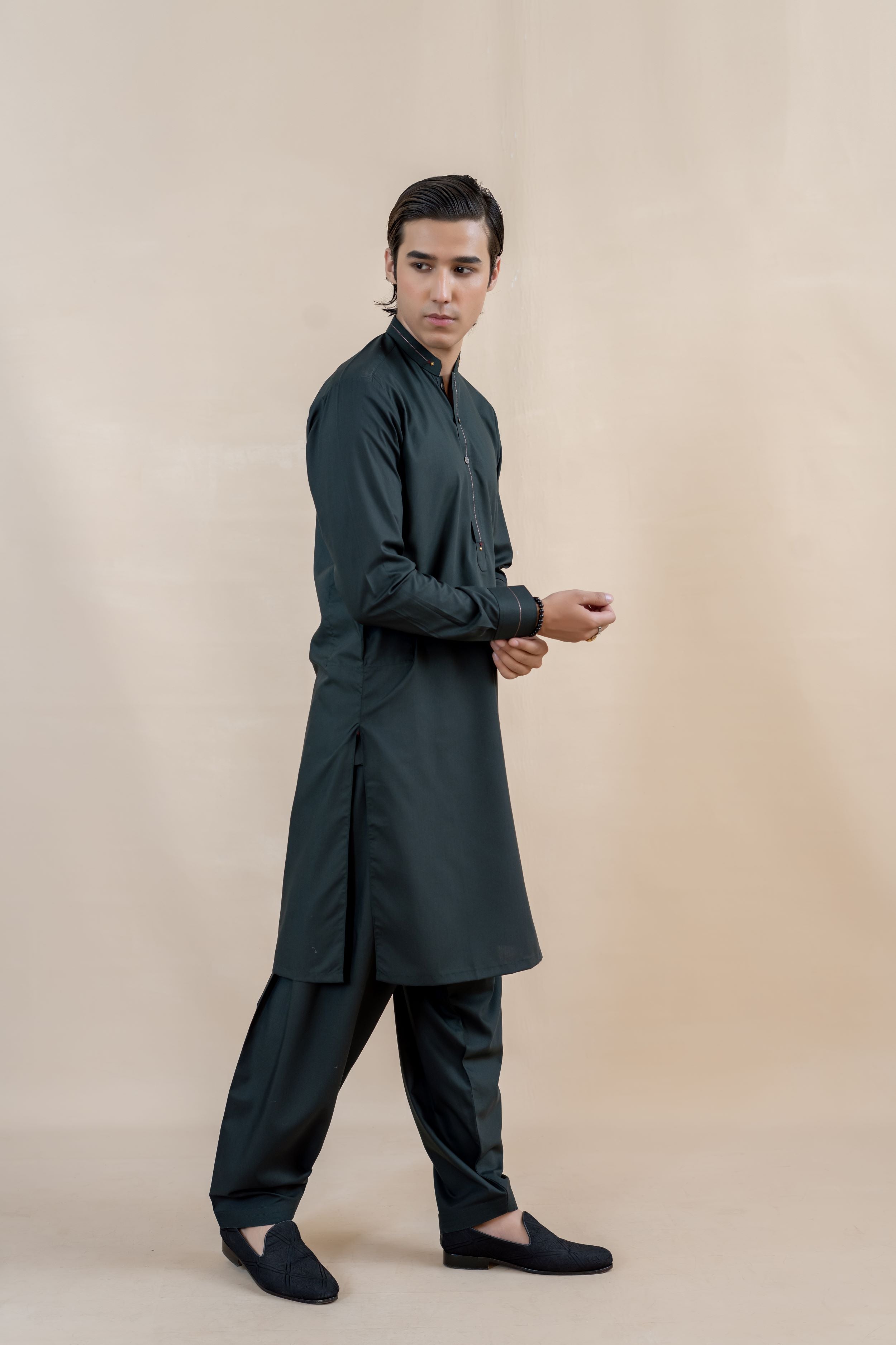 Deep Green Wash-and-Wear Shalwar Kameez (2-Piece) - Image 3