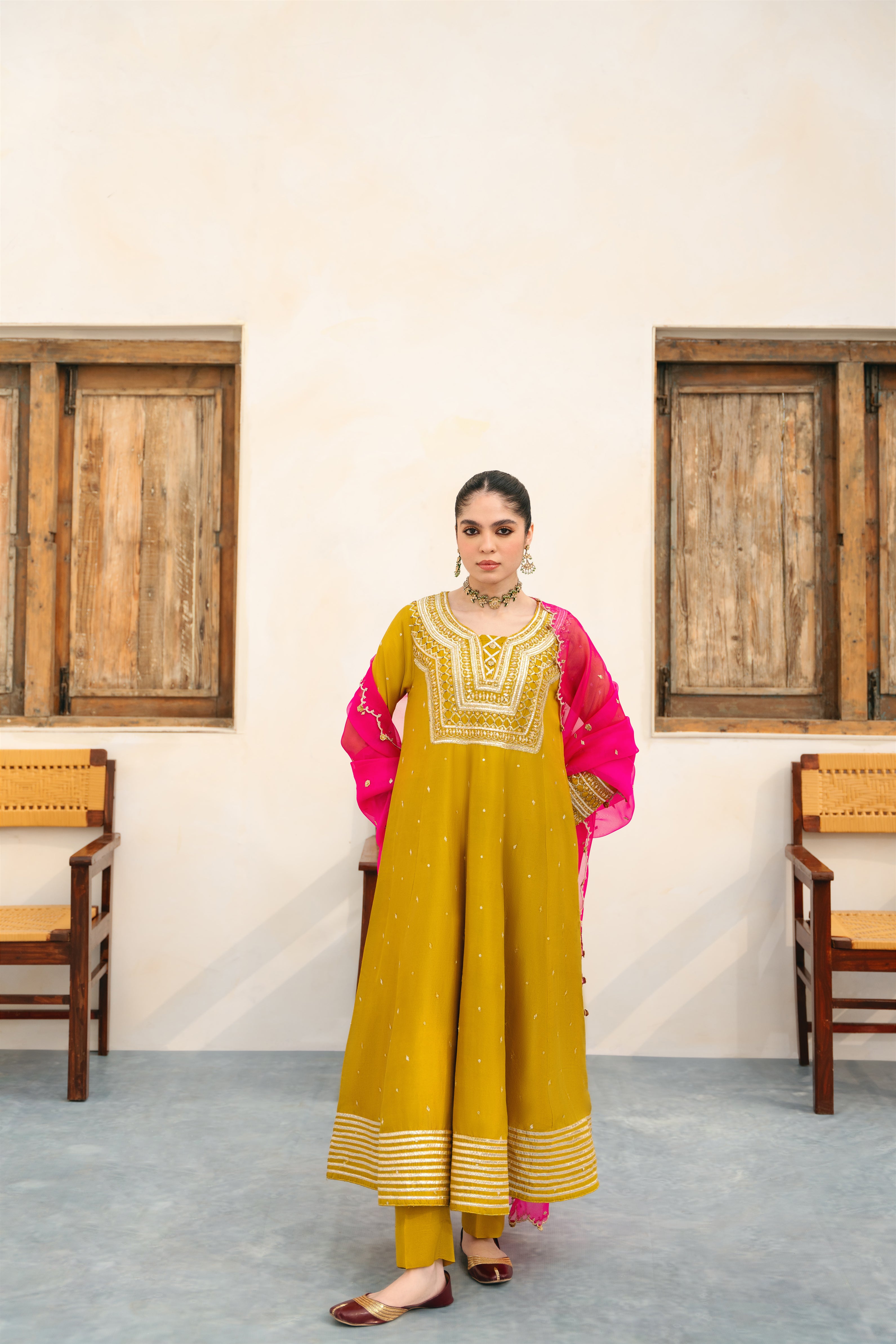 Pakistani Dhani Green Gota Embroidered Raw Silk Pishwas (3-Piece) - Image 3