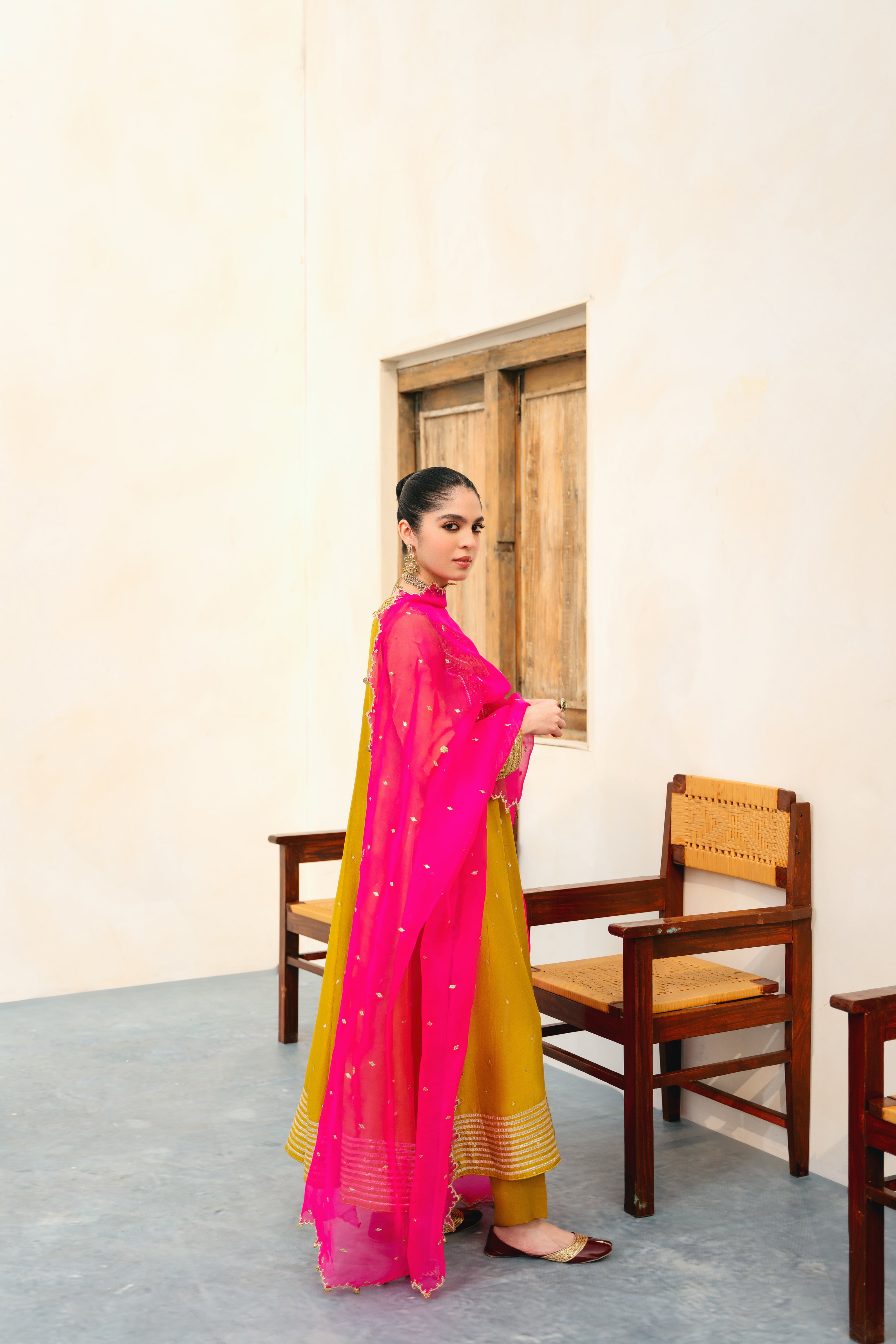 Pakistani Dhani Green Gota Embroidered Raw Silk Pishwas (3-Piece) - Image 4