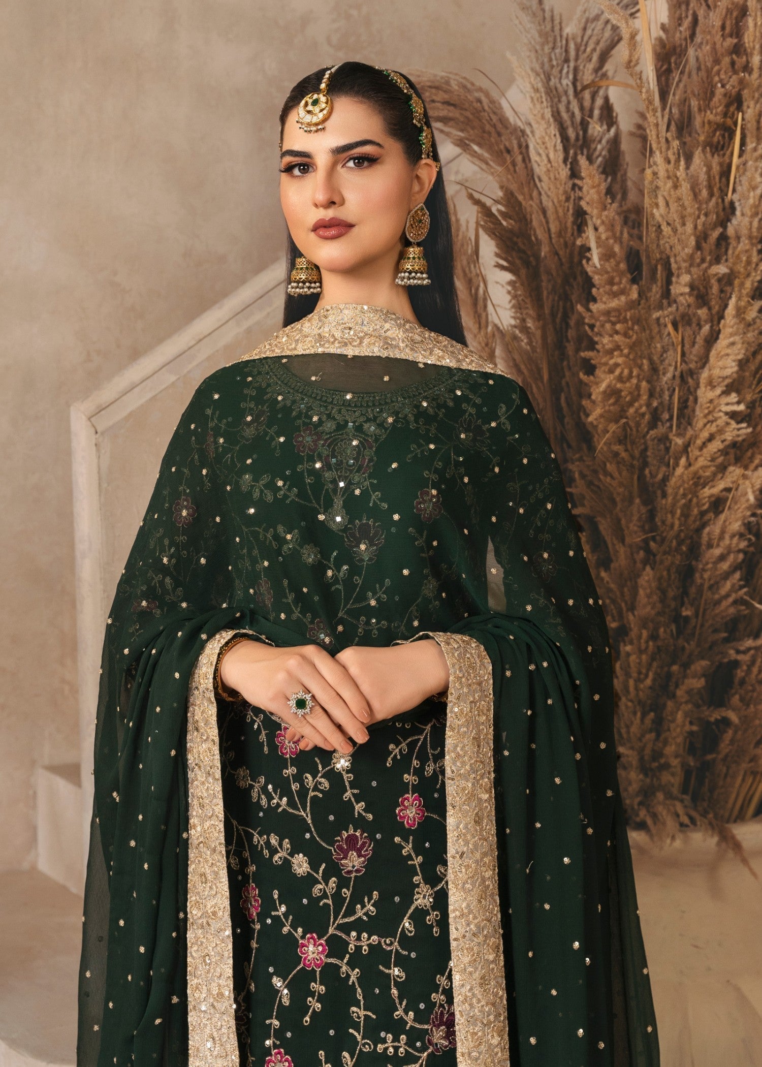 Pakistani Dark Green Embroidered Chiffon Kurta Set (3-Piece) - Image 4