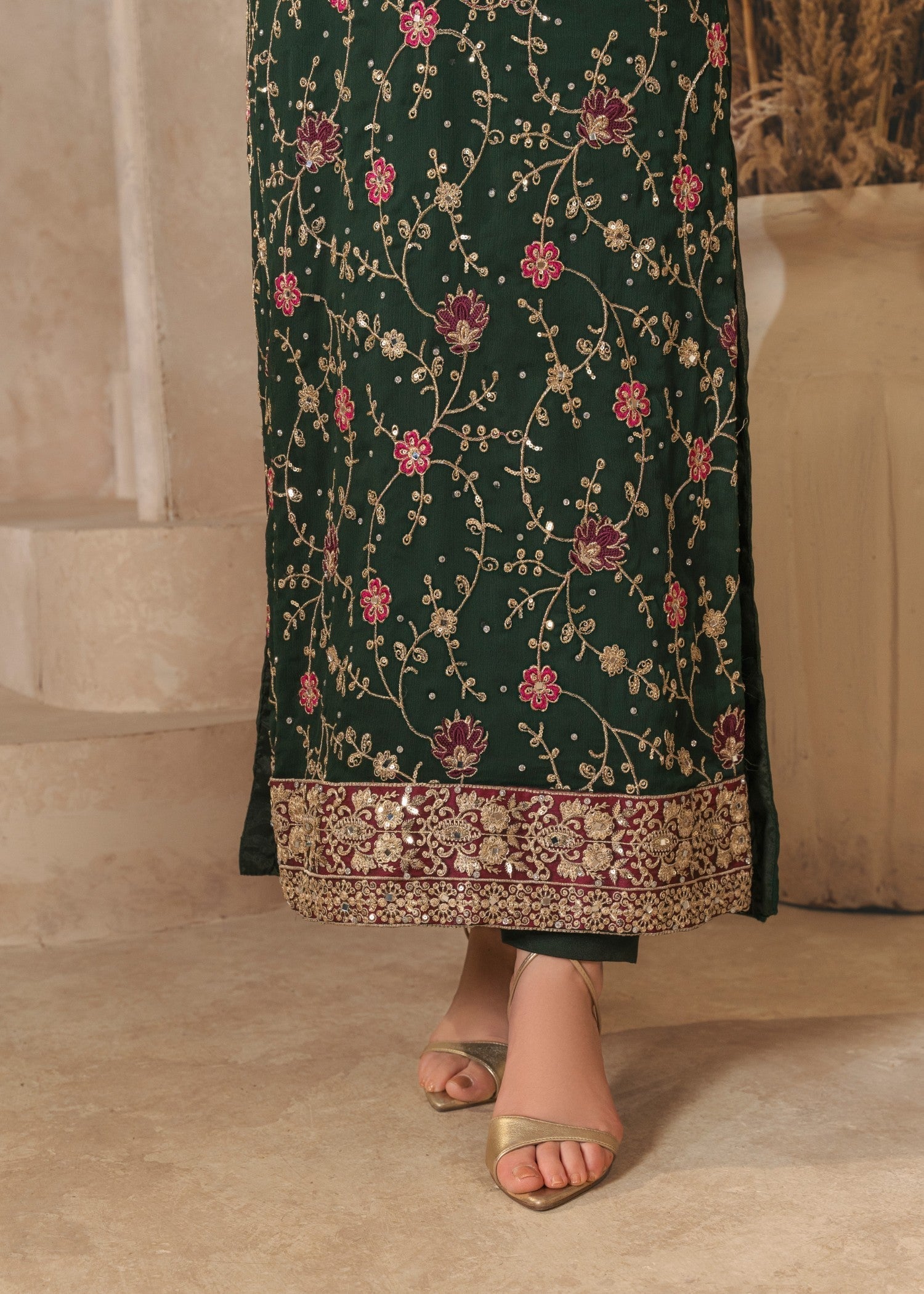Pakistani Dark Green Embroidered Chiffon Kurta Set (3-Piece) - Image 7