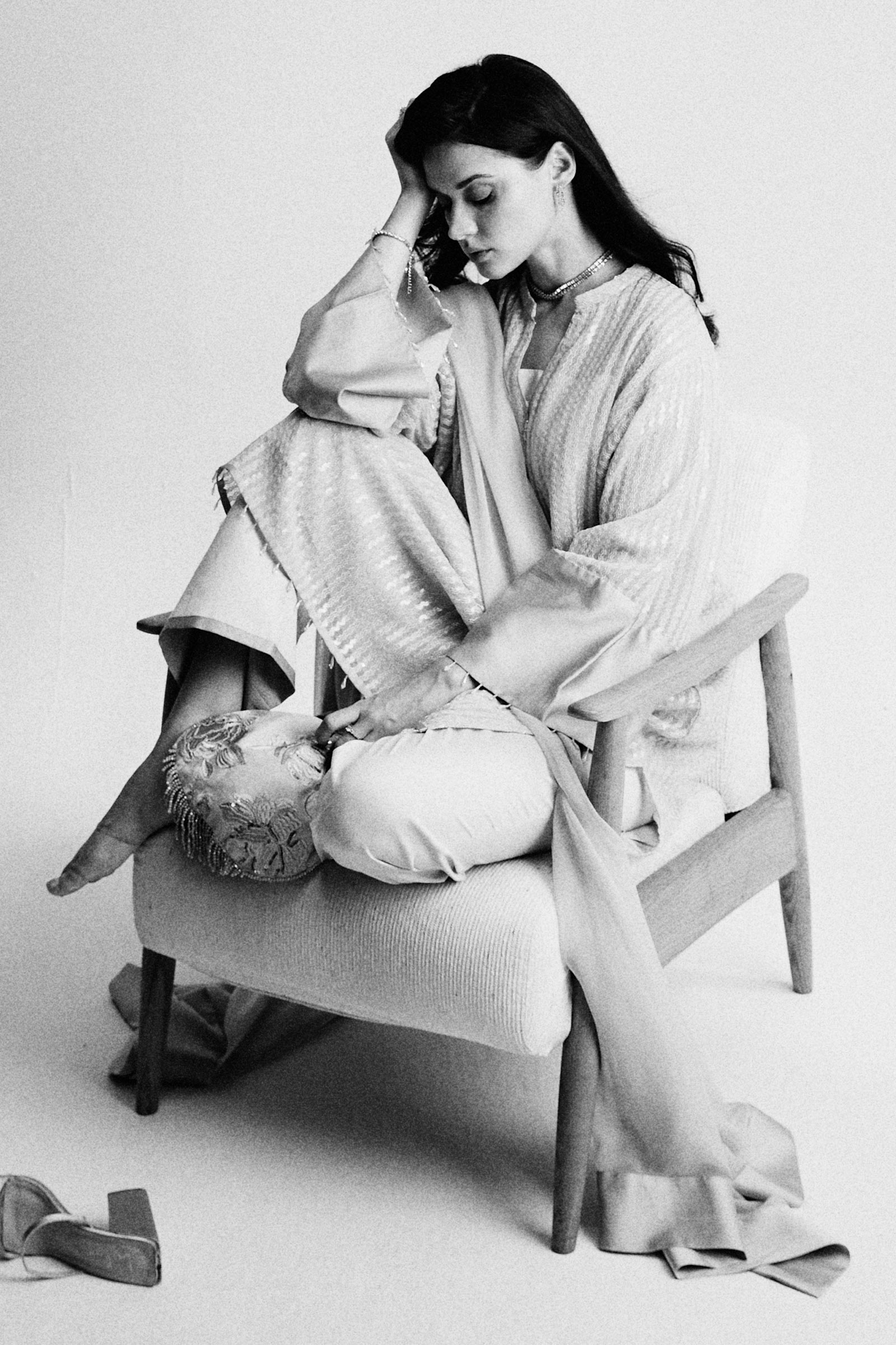 Pakistani Seafoam Sequin-Embroidered Chiffon Georgette Salwar Kameez (3-Piece) - Image 7