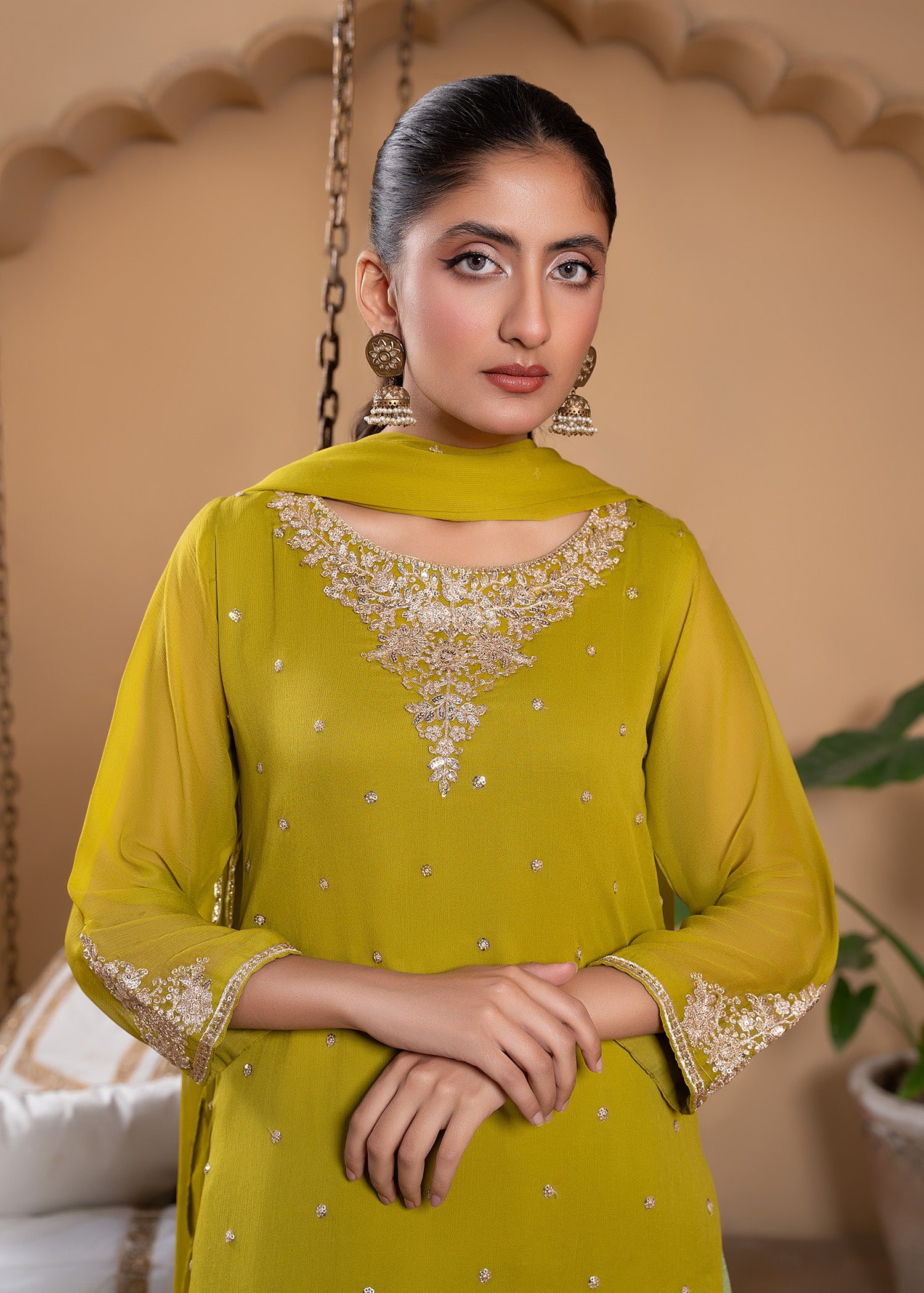 Pakistani Green Sequin Embroidered Chiffon Kurta Set (3-Piece) - Image 2