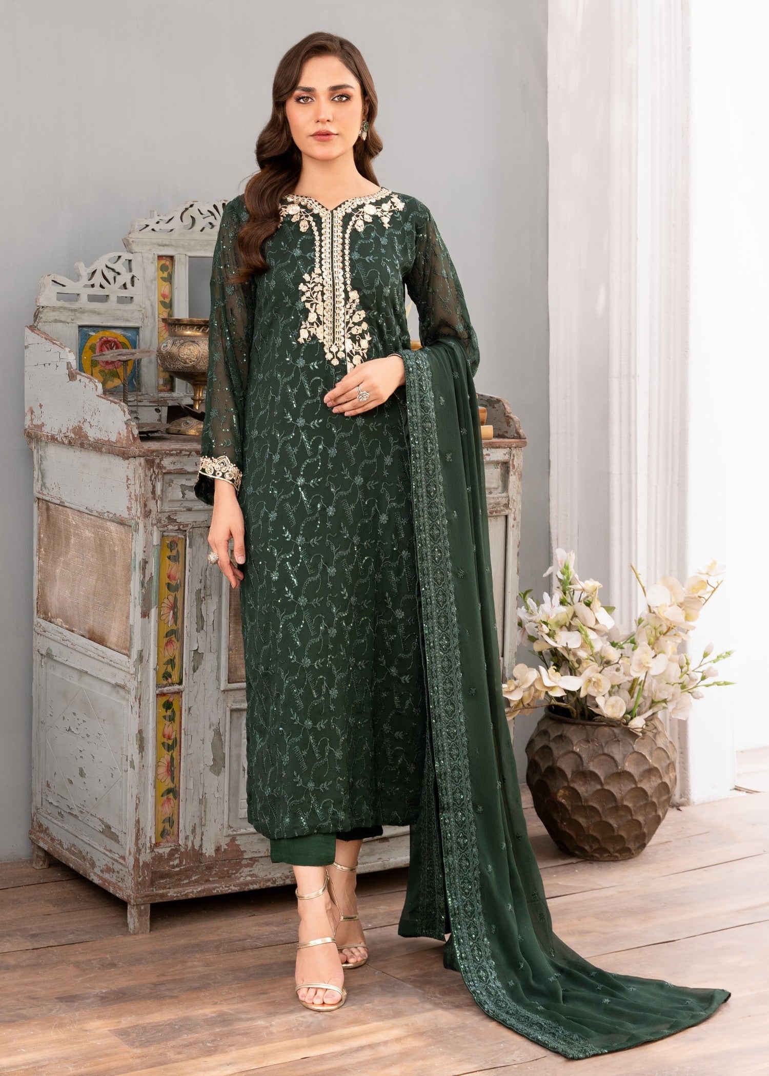 Pakistani Dark Green Sequin Embroidered Chiffon Kurta Set (3-Piece) - Image 1