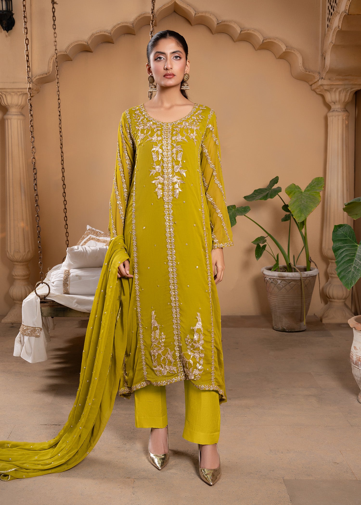 Pakistani Dhani Green Embroidered Chiffon Kurta Set (3-Piece) - Image 1