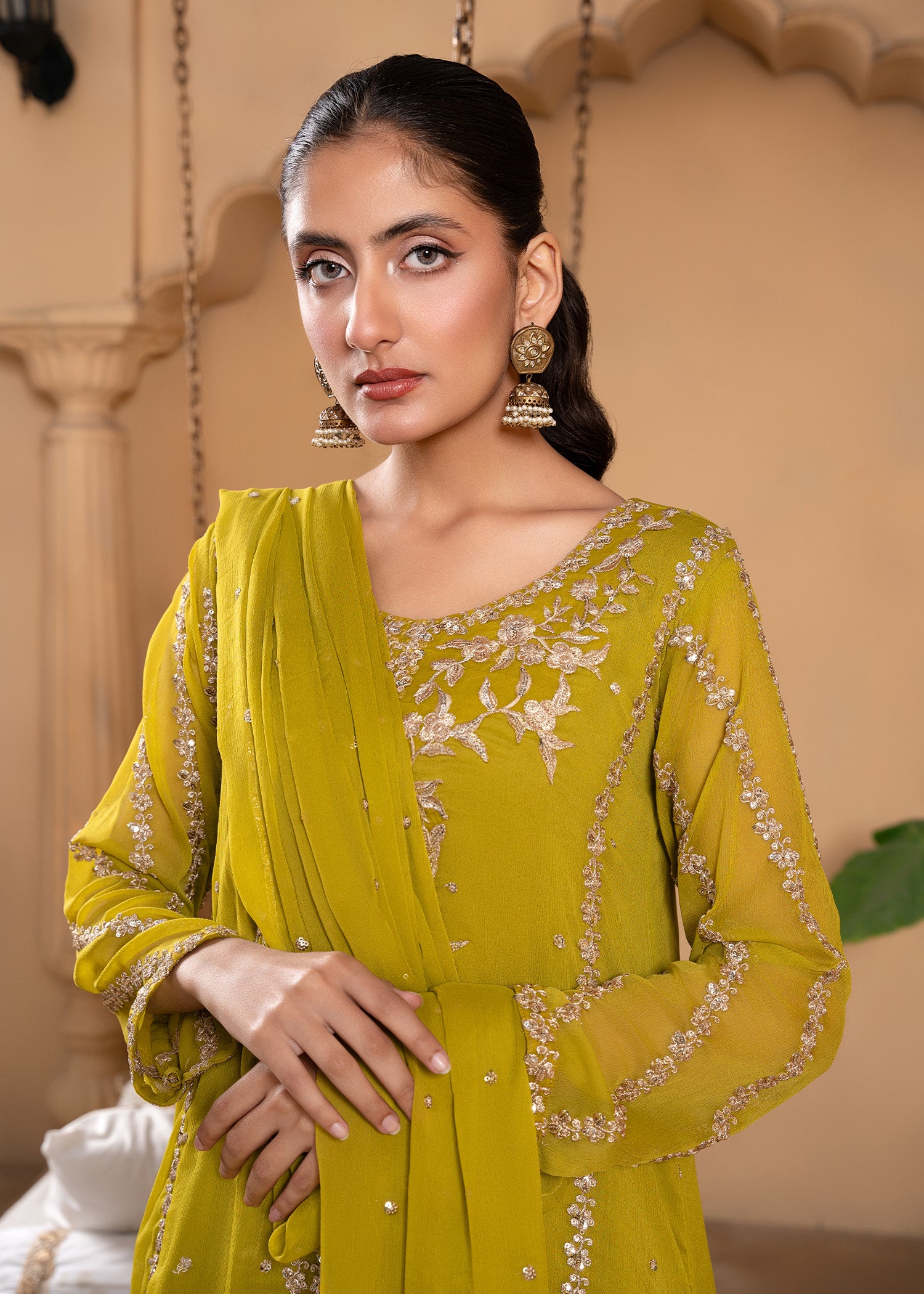Pakistani Dhani Green Embroidered Chiffon Kurta Set (3-Piece) - Image 4