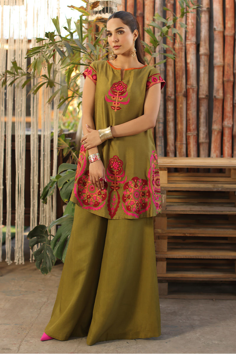 Pakistani Mehndi Green Aari Embroidered Cotton Salwar Kameez (2-Piece) - Image 1