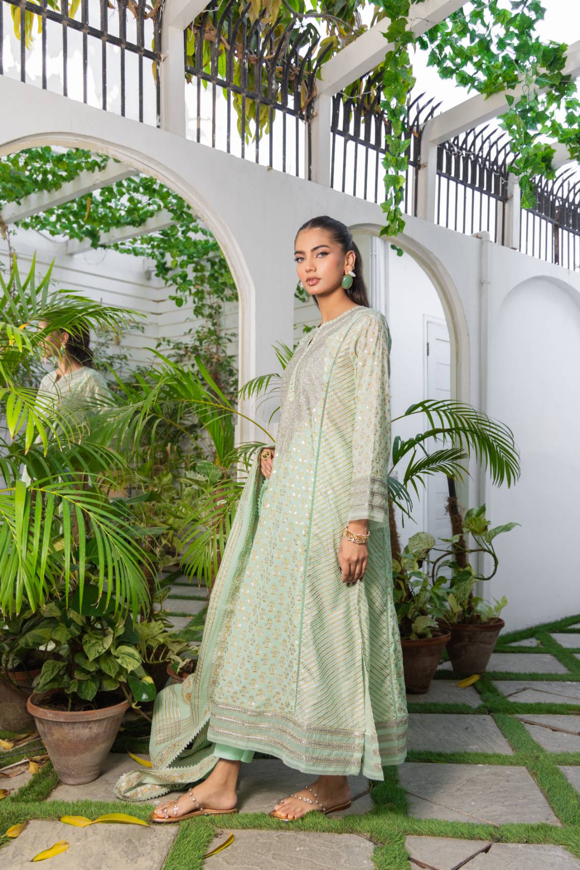 Pakistani Mint Block Printed Cotton Salwar Kameez (3-Piece) - Image 3