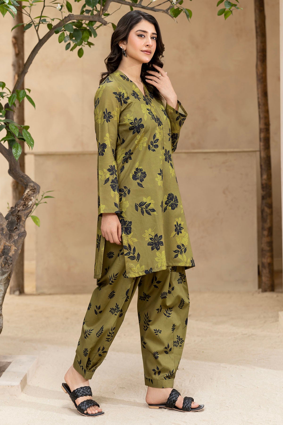 Olive Digital Printed Cotton Lawn Salwar Kameez (2-Piece) - Image 4