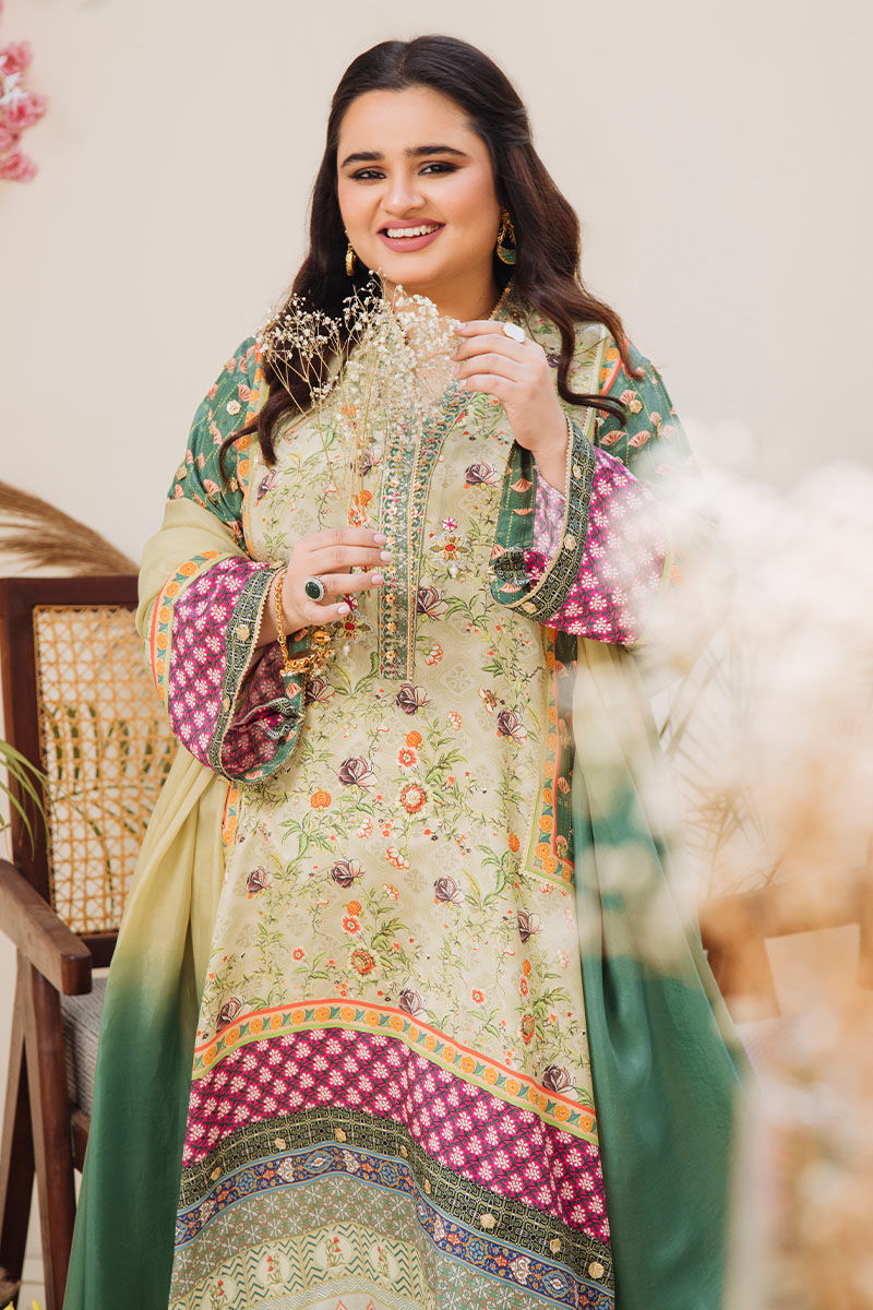 Pakistani Green Printed Pure Crepe Silk Salwar Kameez (3-Piece) - Image 3