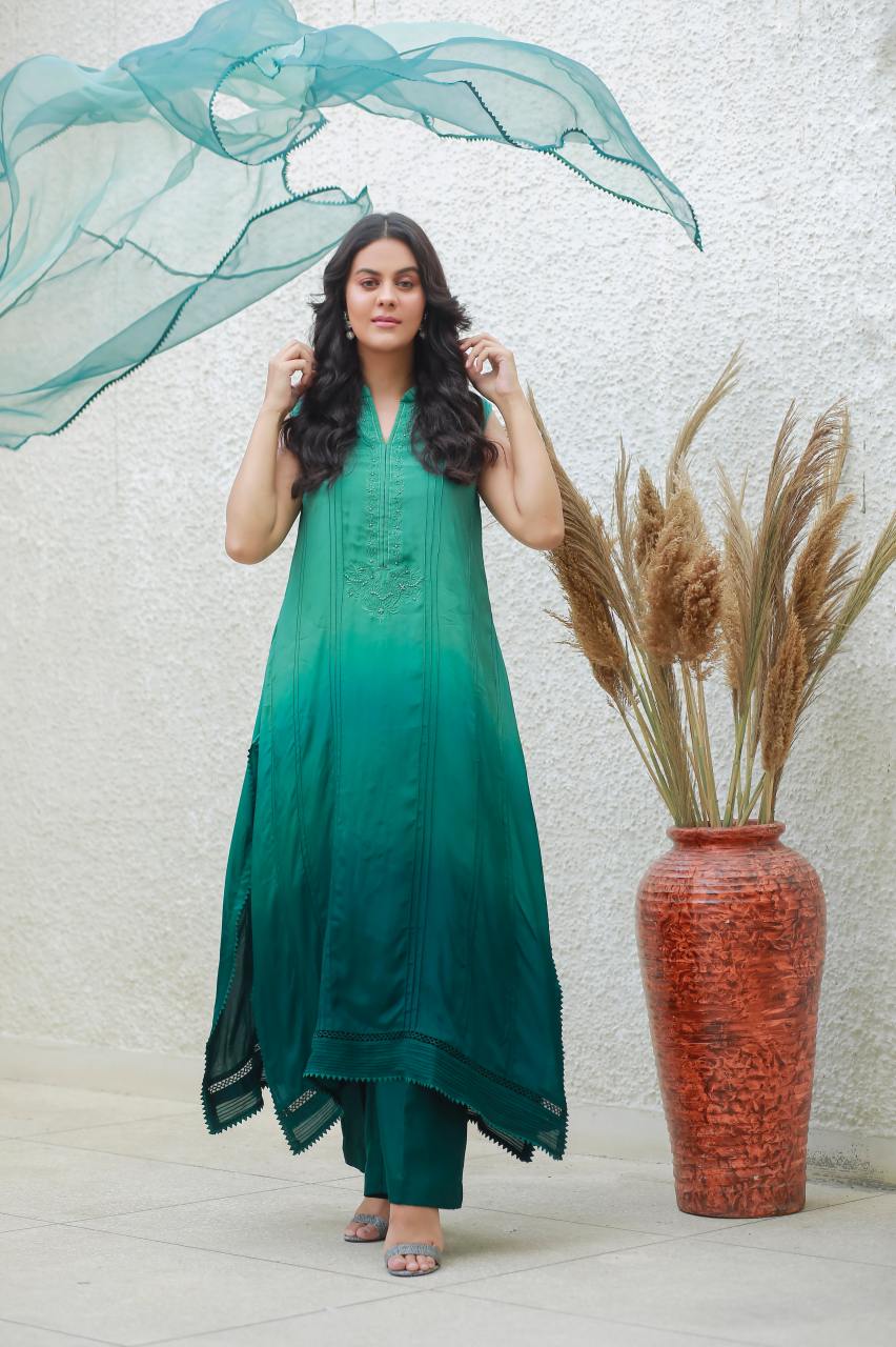 Green Ombre Embroidered Crepe Silk Salwar Kameez (3-Piece) - Image 2