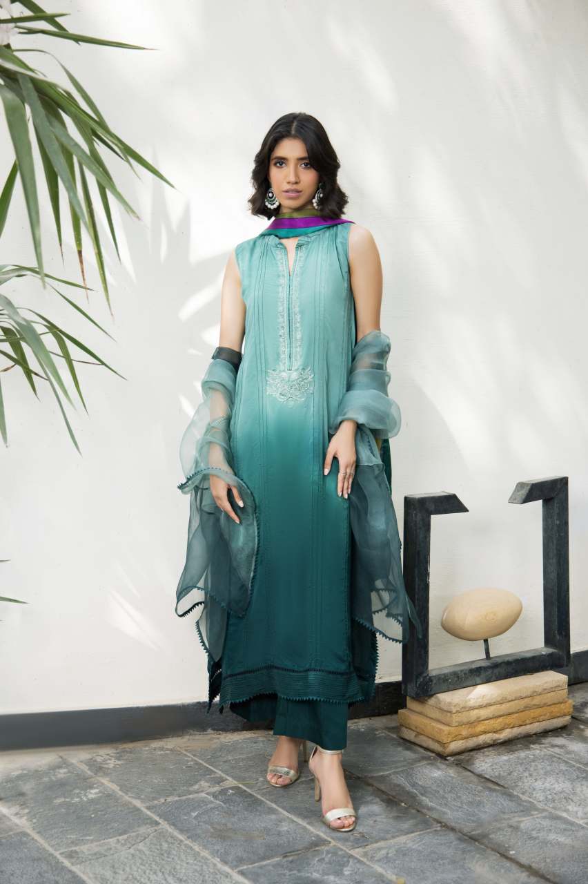 Green Ombre Embroidered Crepe Silk Salwar Kameez (3-Piece) - Image 5