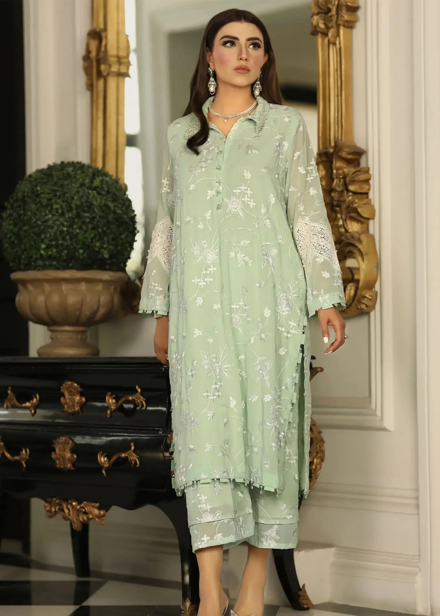 Pakistani Mint Green Embroidered Georgette Co-ord Set (2-Piece) - Image 7
