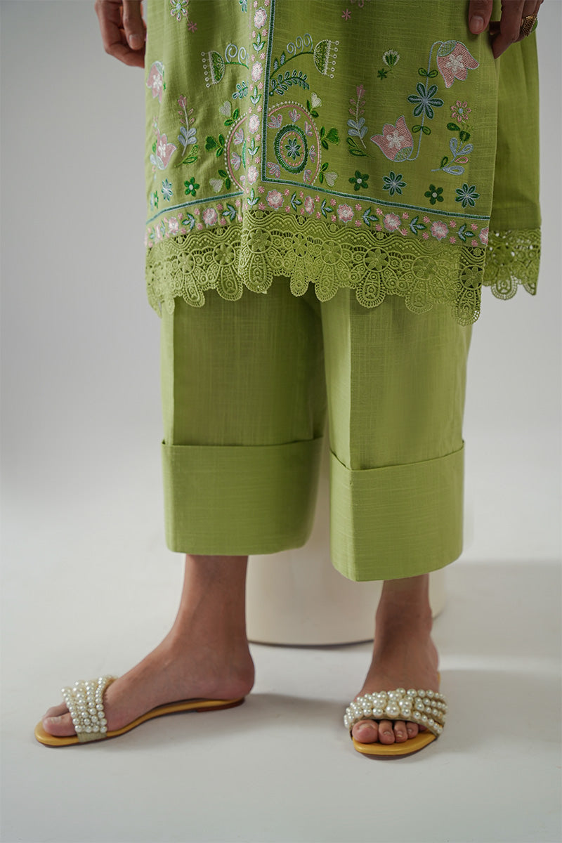 Green Embroidered Irish Cotton Kurta Set (2-Piece) - Image 7