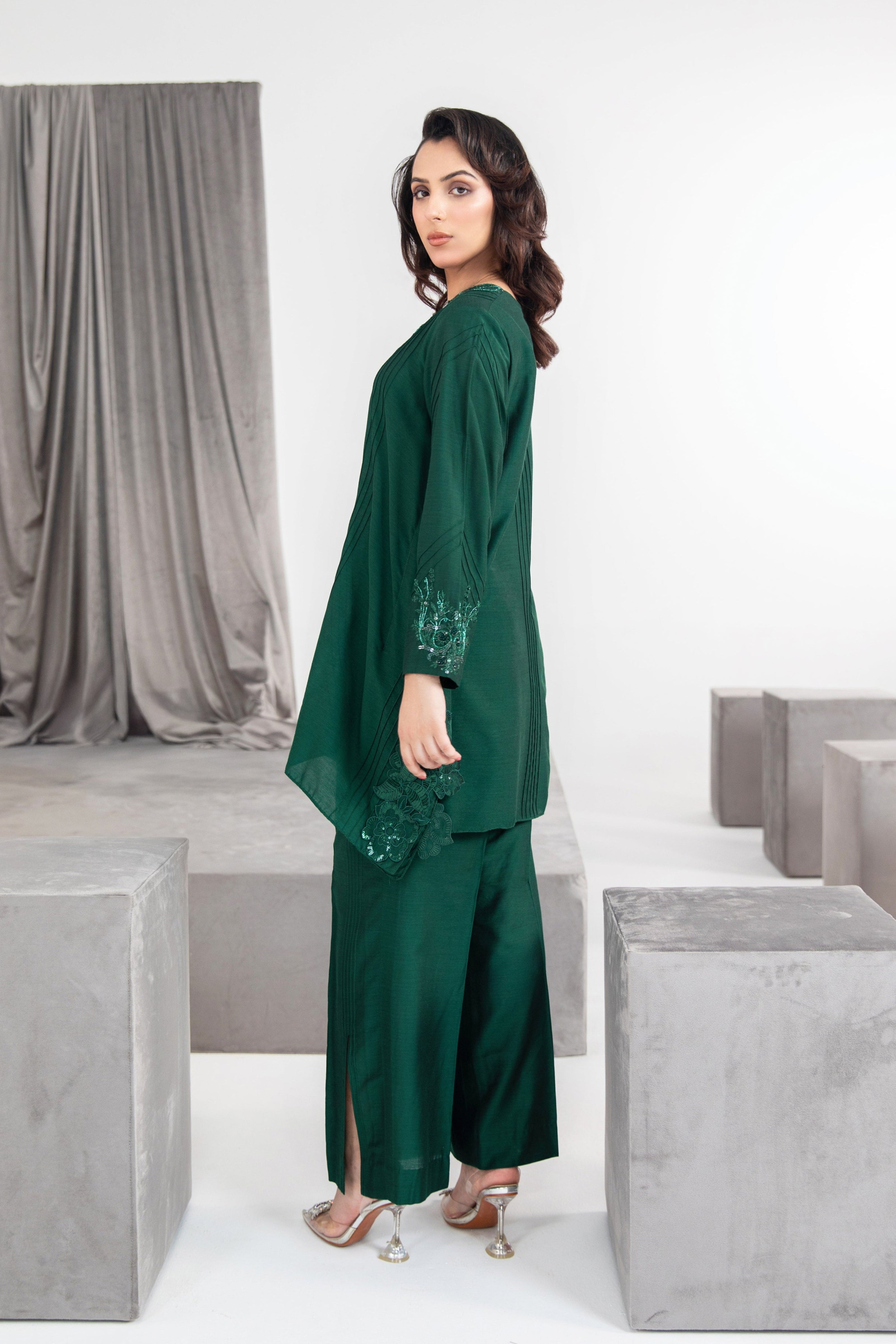 Forest Green Beaded Khaddi Cotton Tunic (2-Piece) - Image 2