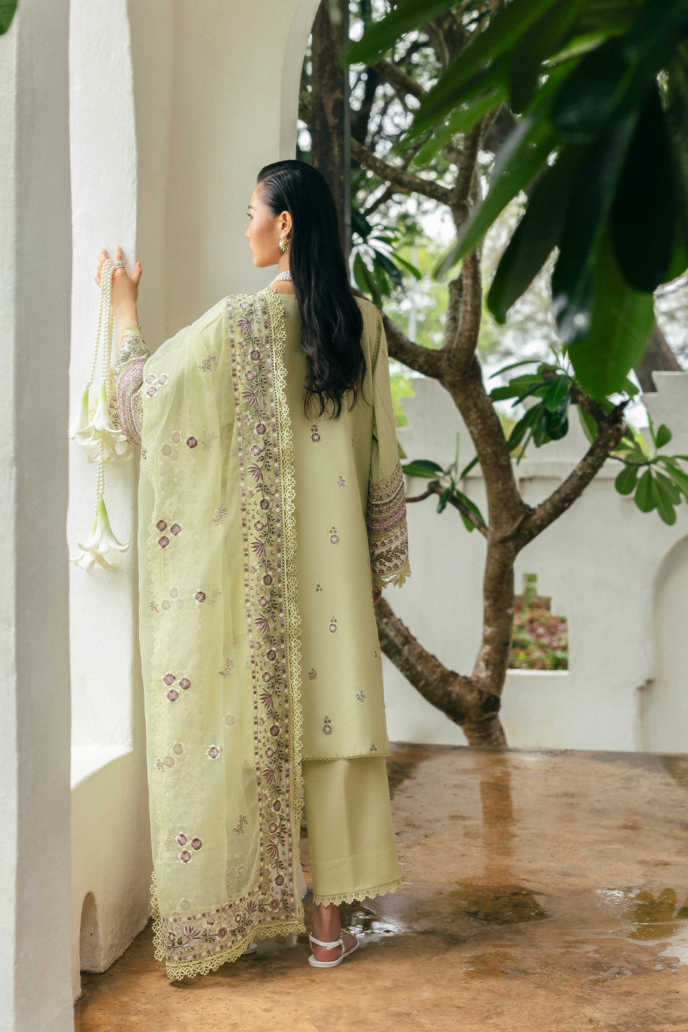 Pakistani Lime Green Embroidered Lawn & Organza Salwar Kameez (3-Piece) - Image 8