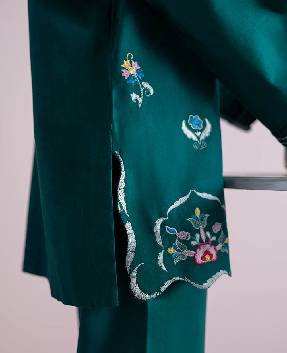 Emerald Green Embroidered Lawn Short Shirt & Trousers (2-Piece) - Image 5