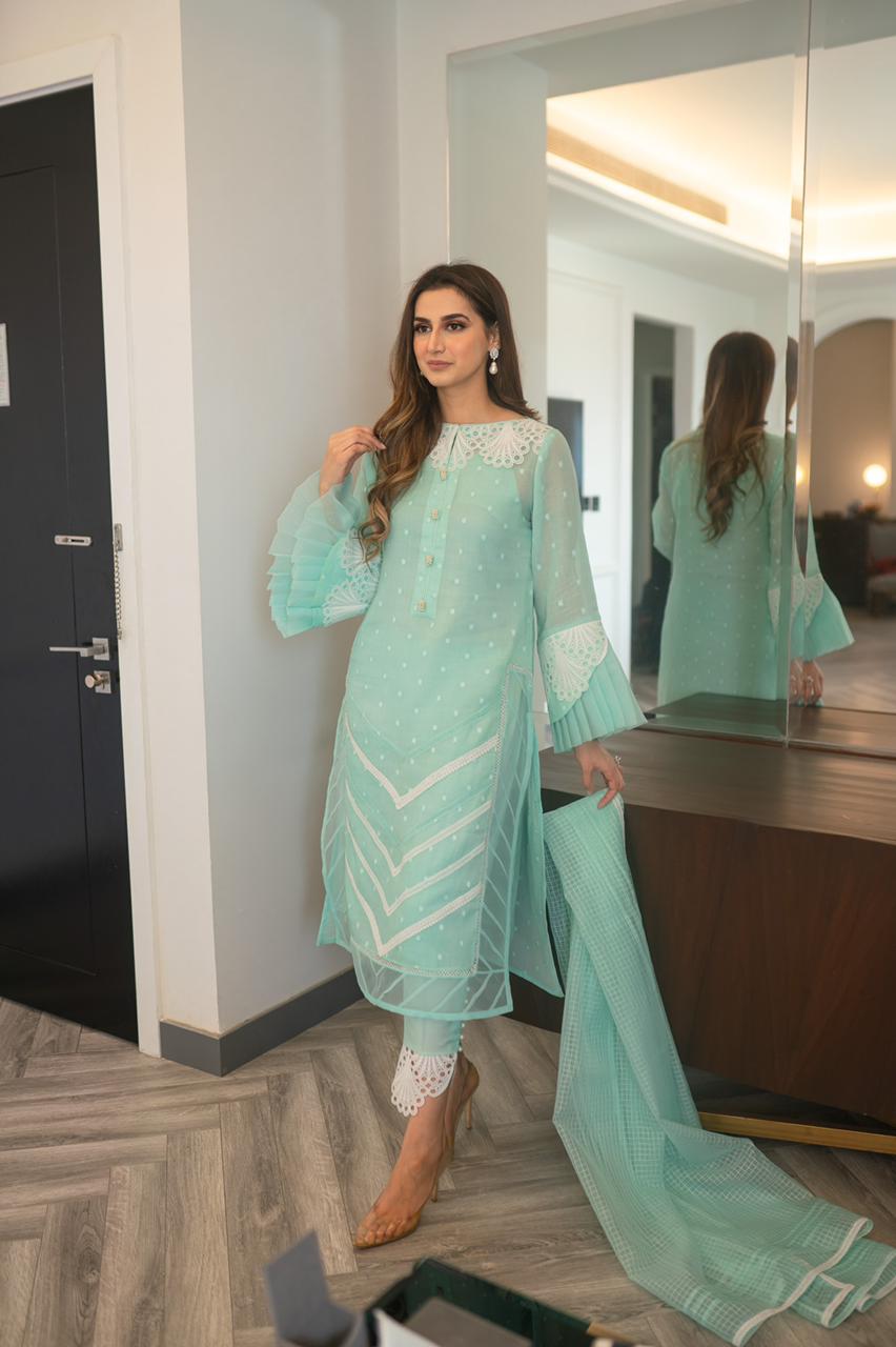 Pakistani Pastel Green Embroidered Lawn & Organza Salwar Kameez (4-Piece) - Image 5