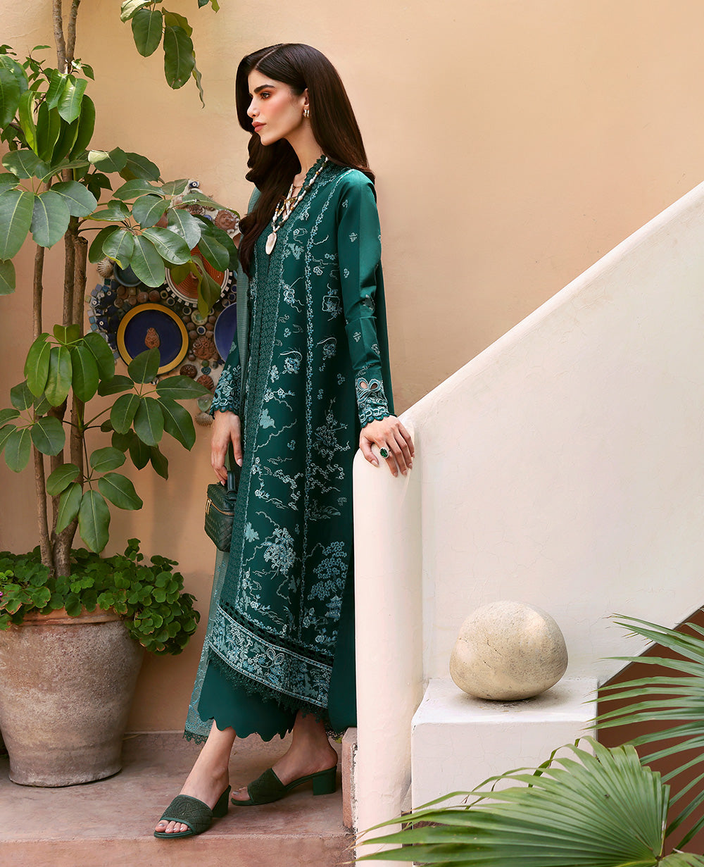 Pakistani Green Schiffli Embroidered Lawn Salwar Kameez (3-Piece) - Image 4