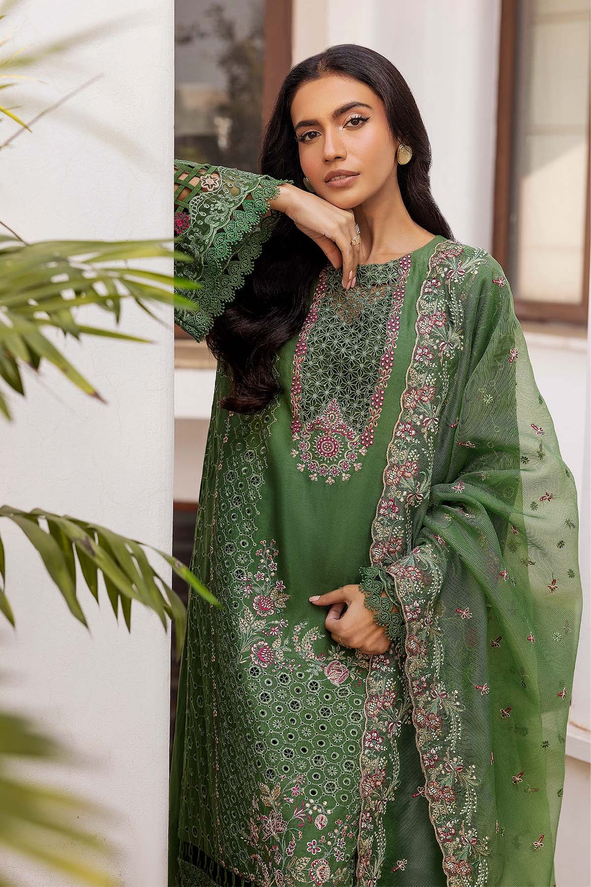 Pakistani Green Schiffli Embroidered Lawn 3-Piece Suit - Image 4