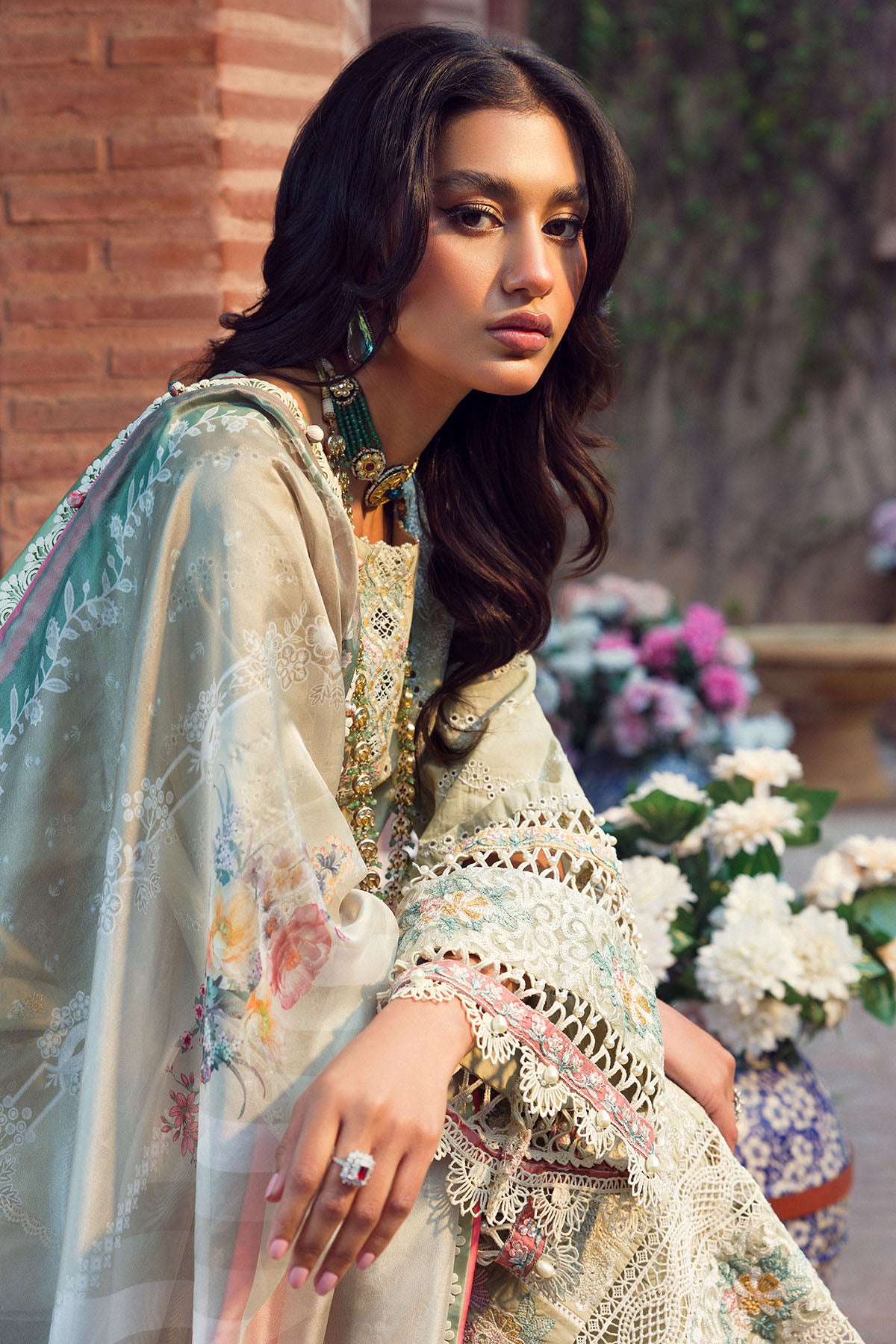 Pistachio Schiffli Embroidered Lawn 3-Piece Suit - Image 7