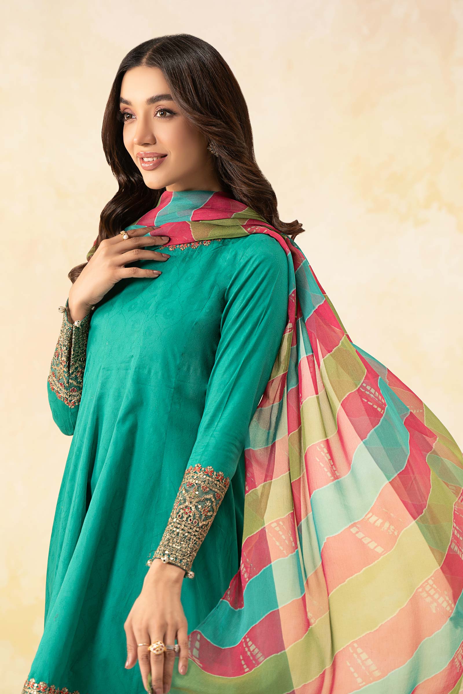 Ferozi Embroidered Self Jacquard Lawn Salwar Kameez (3-Piece) - Image 9