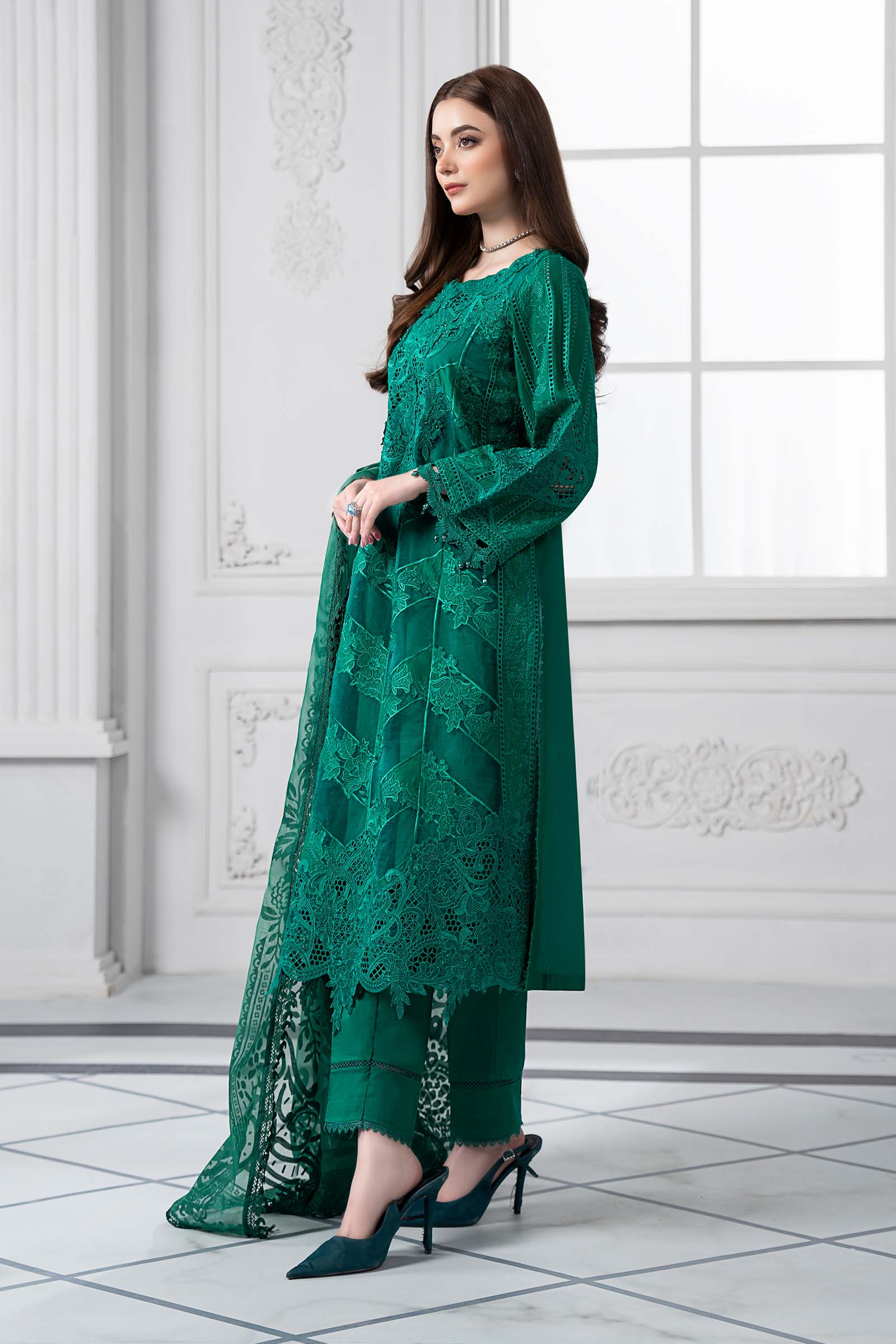 Emerald Green Embroidered Lawn 3-Piece Suit - Image 7
