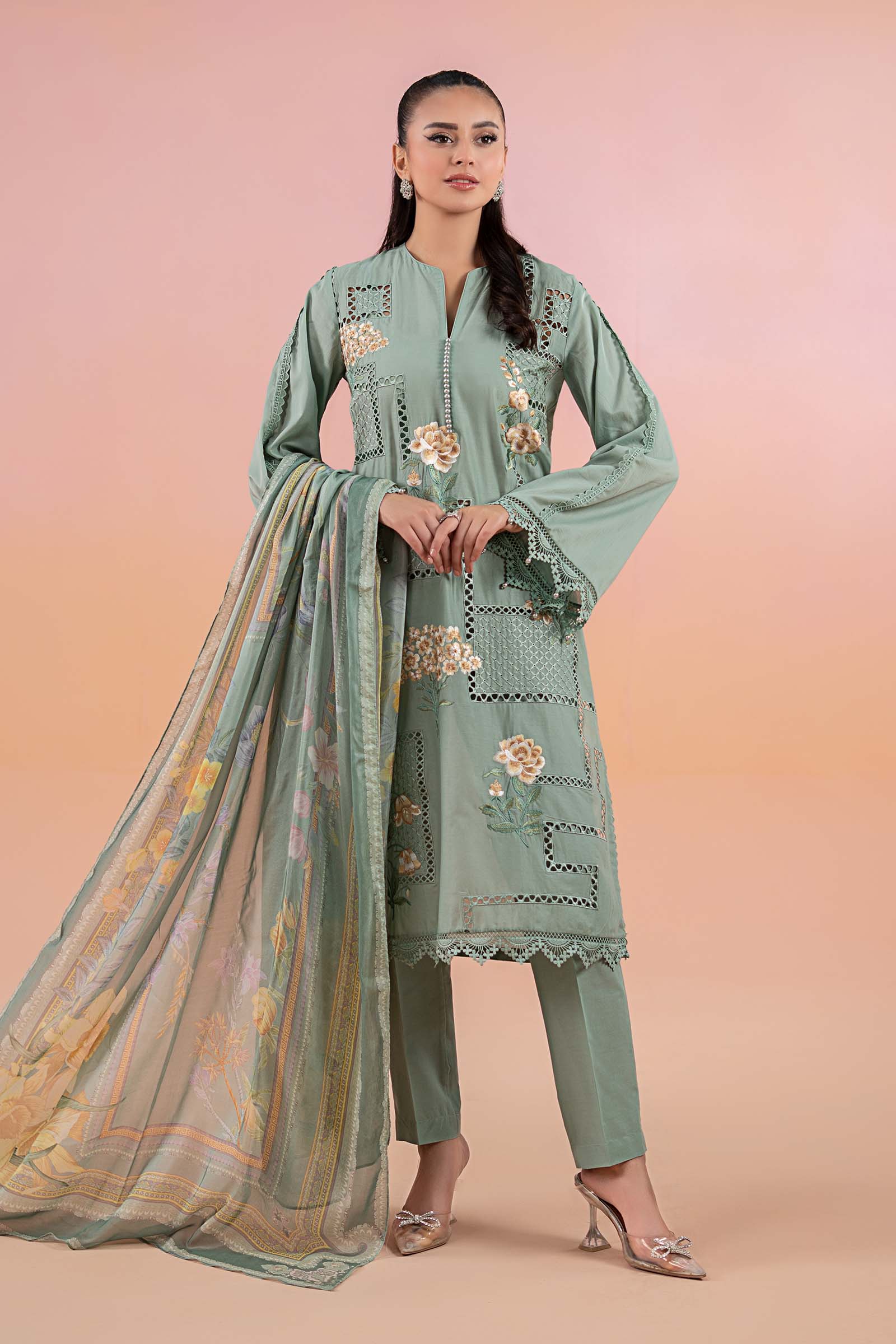 Pakistani Sea Green Embroidered Lawn 3-Piece Suit - Image 1