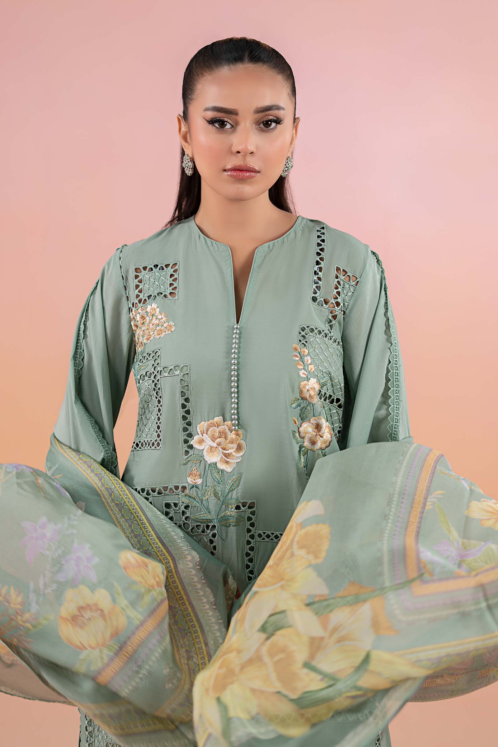 Pakistani Sea Green Embroidered Lawn 3-Piece Suit - Image 3