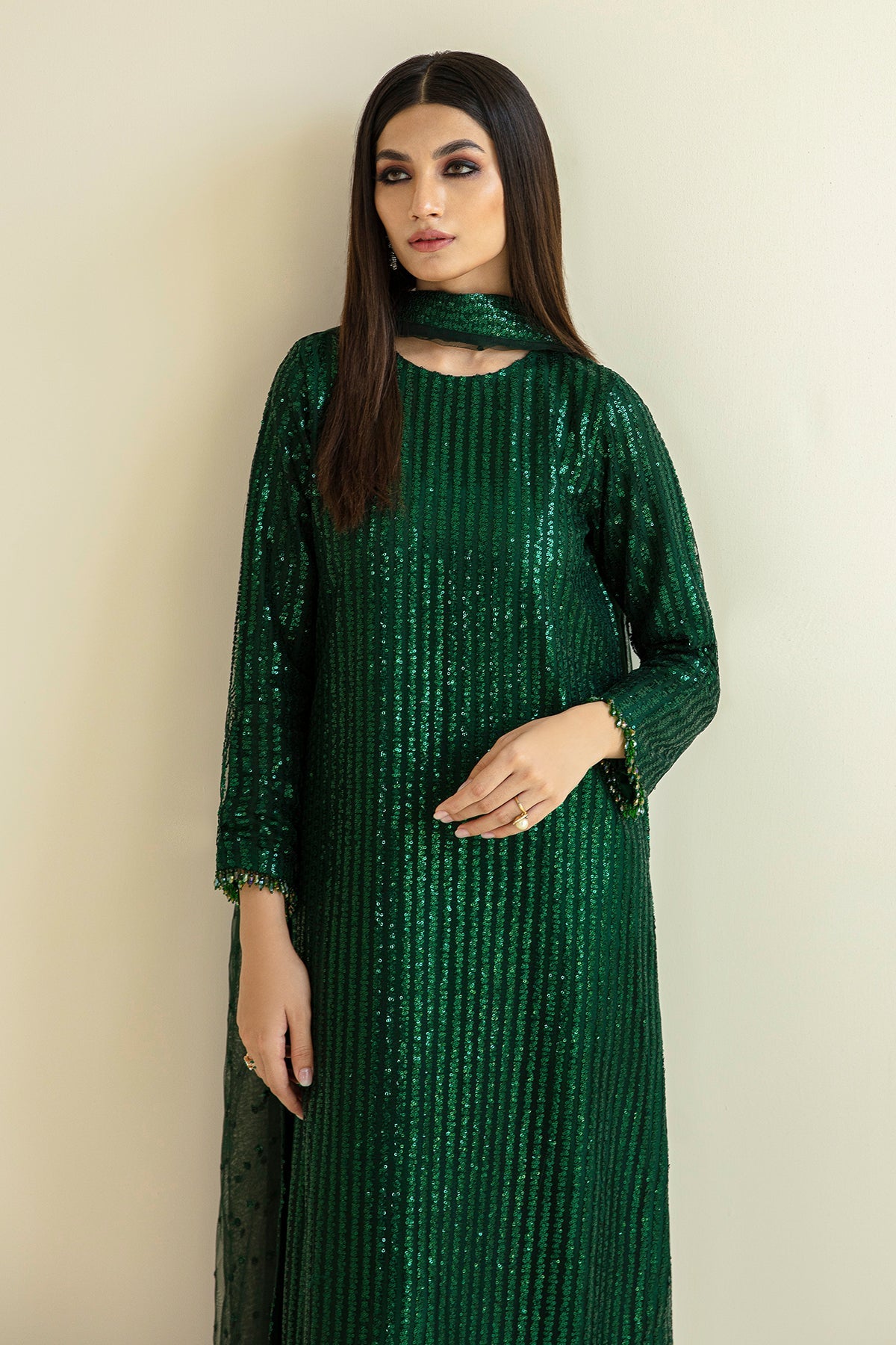 Pakistani Emerald Green Sequinned Net Salwar Kameez (3-Piece) - Image 3