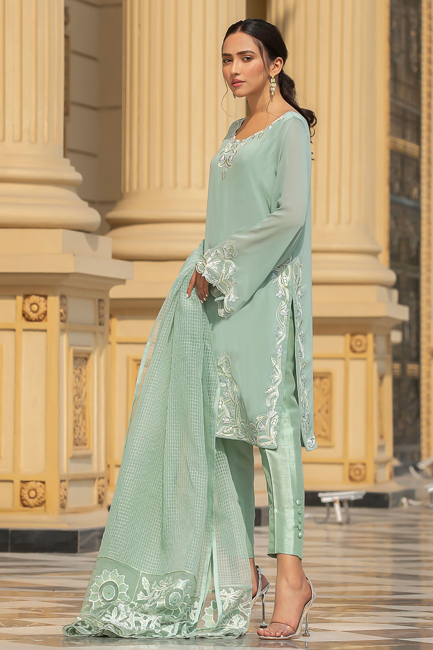 Pakistani Pastel Green Embroidered Straight Shirt (3-Piece) - Image 4