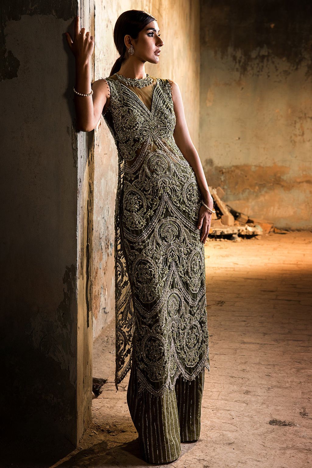 Pakistani Mehndi Green Embellished Organza Silk-Blend Salwar Kameez (2-Piece) - Image 6