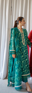 Pakistani Deep Green Embroidered Organza Salwar Kameez (4-Piece) - Image 1