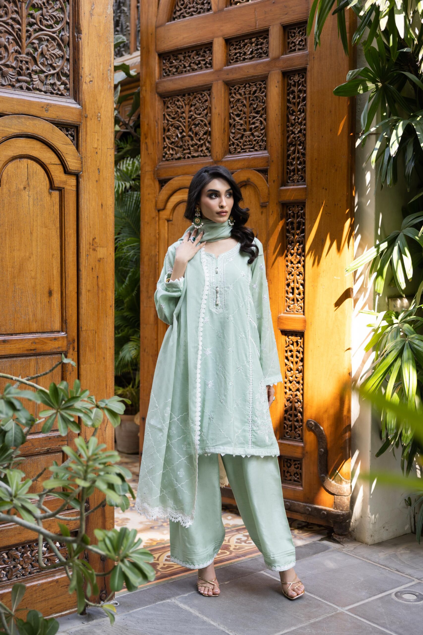 Pakistani Sea Green Arri Embroidered Paper Silk Kurta Set (3-Piece) - Image 7