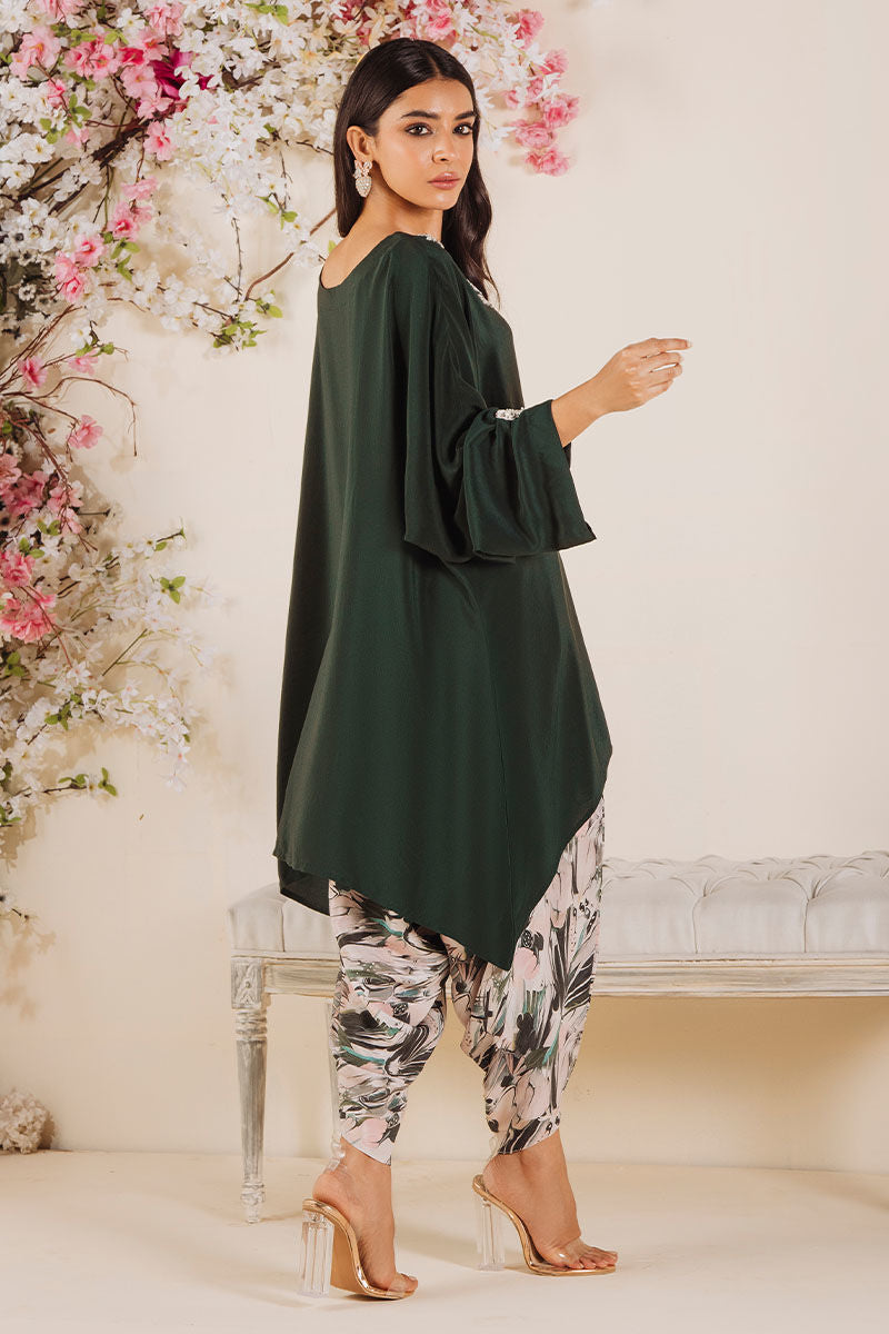 Emerald Green Embroidered Pure Crepe Salwar Kameez (2-Piece) - Image 4